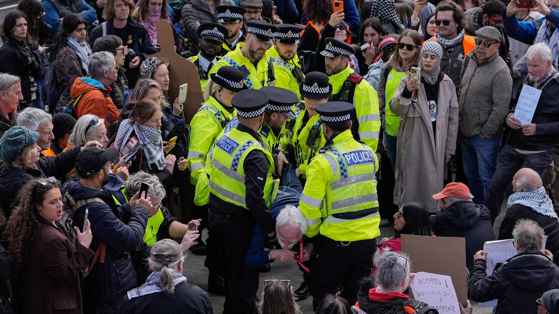 شرطة لندن توقف 500 شخص خلال تظاهرة داعمة لمنظمة "بالستاين أكشن"