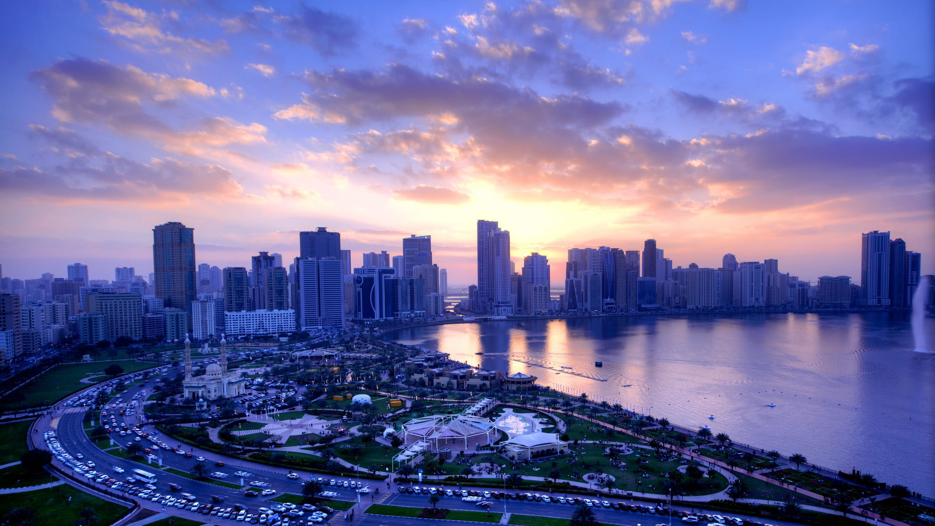 مركز الأرصاد يحذر من اضطراب البحر ورياح مثيرة للغبار والأتربة غداً