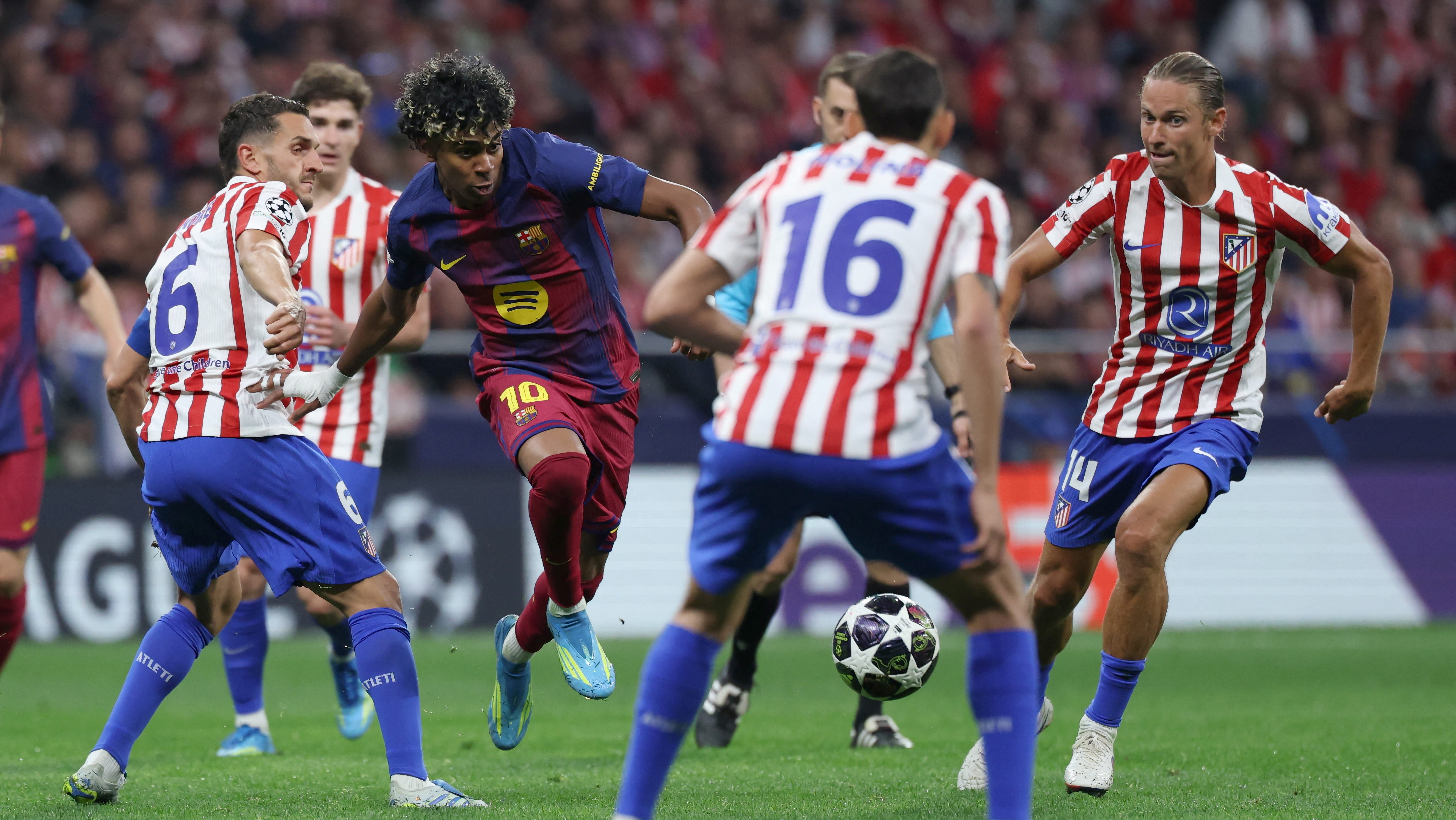 أتلتيكو مدريد يتأهل على حساب برشلونة لنصف نهائي أبطال أوروبا