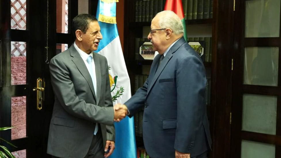 سفير الإمارات يبحث مع وزير خارجية غواتيمالا توثيق علاقات البلدين