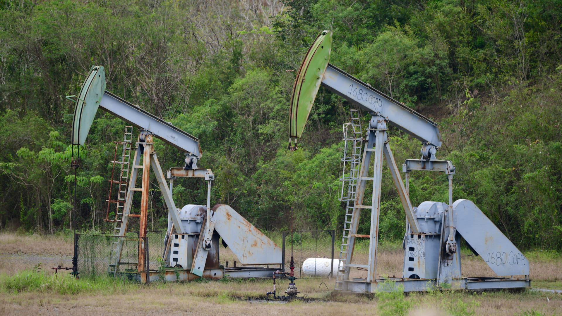 النفط يرتفع من جديد وسط شكوك حول إنهاء حرب إيران