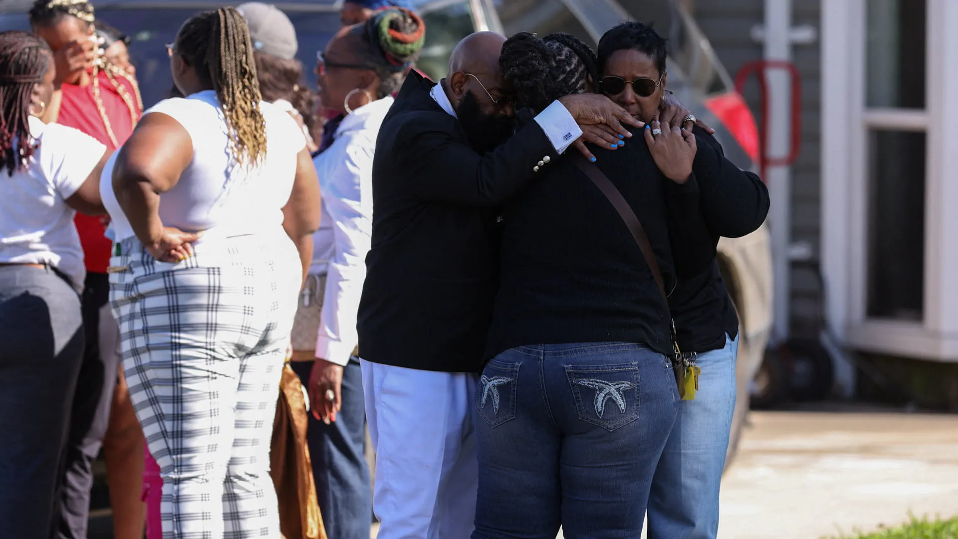 Eight children killed in Louisiana domestic violence shooting
