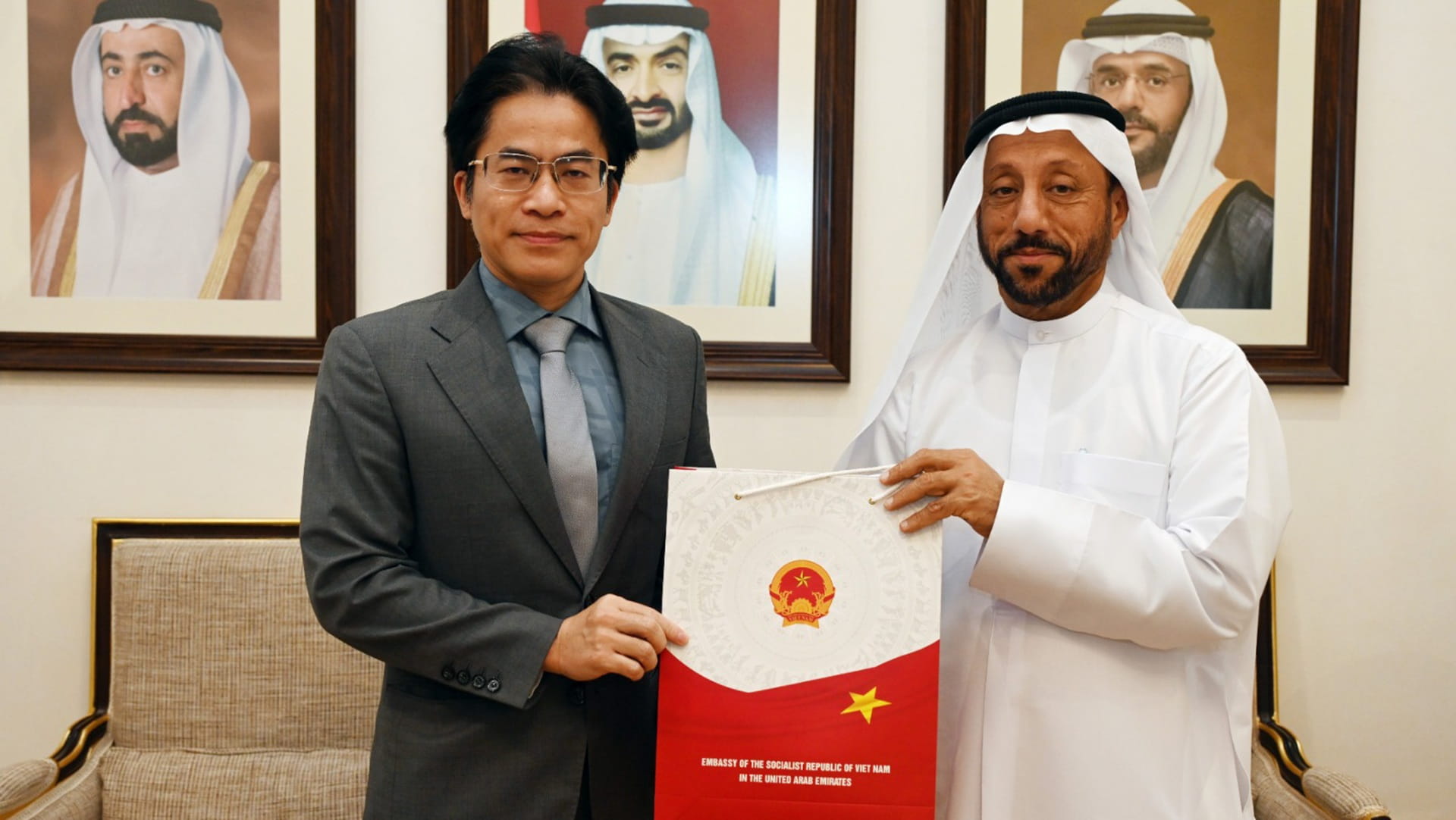 SCCI,  Vietnam Embassy discuss organising joint business forum 