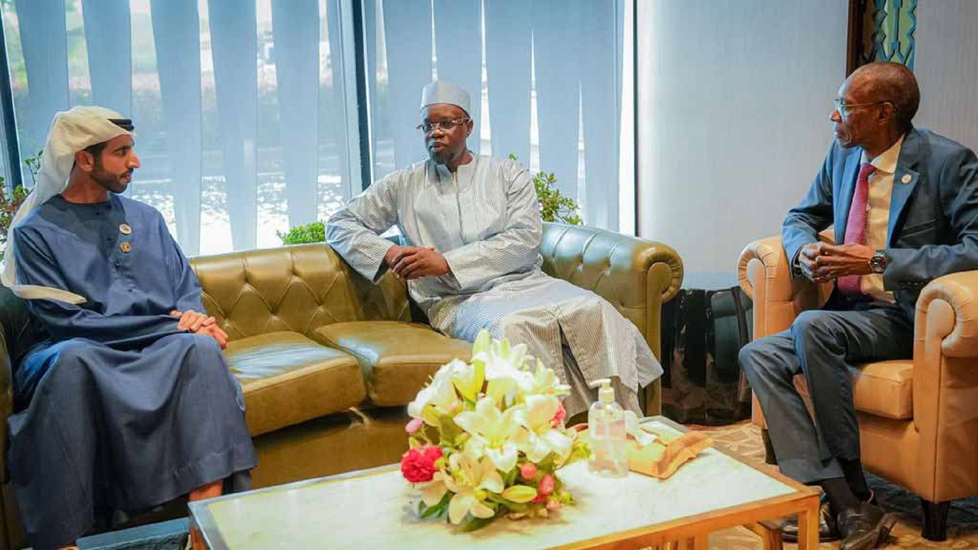 شخبوط بن نهيان يشارك في منتدى داكار الدولي للأمن والسلم في السنغال