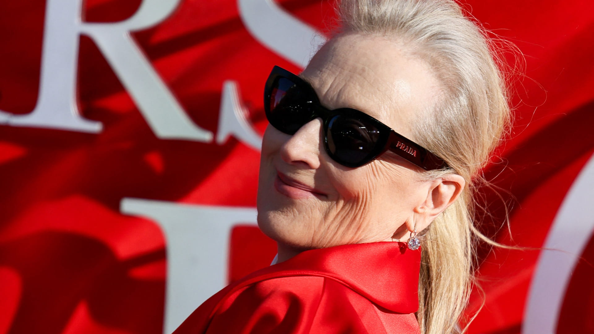 بعد عقدين..فيلم "ذا ديفيل ويرز برادا" يعود بمرح وموضة وعالم متغير 