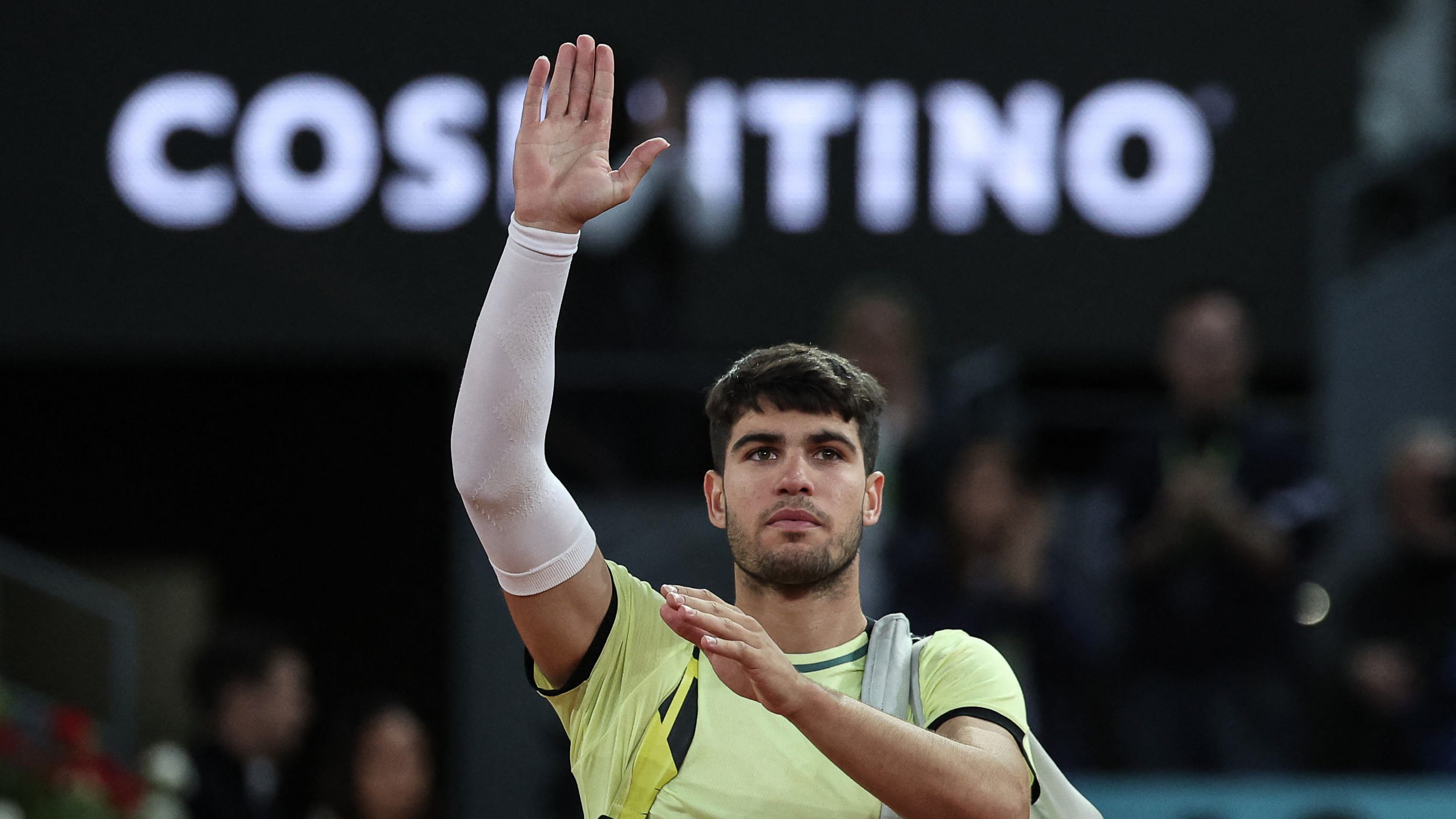 النجم الإسباني ألكاراز يعلن انسحابه من بطولة رولان غاروس 