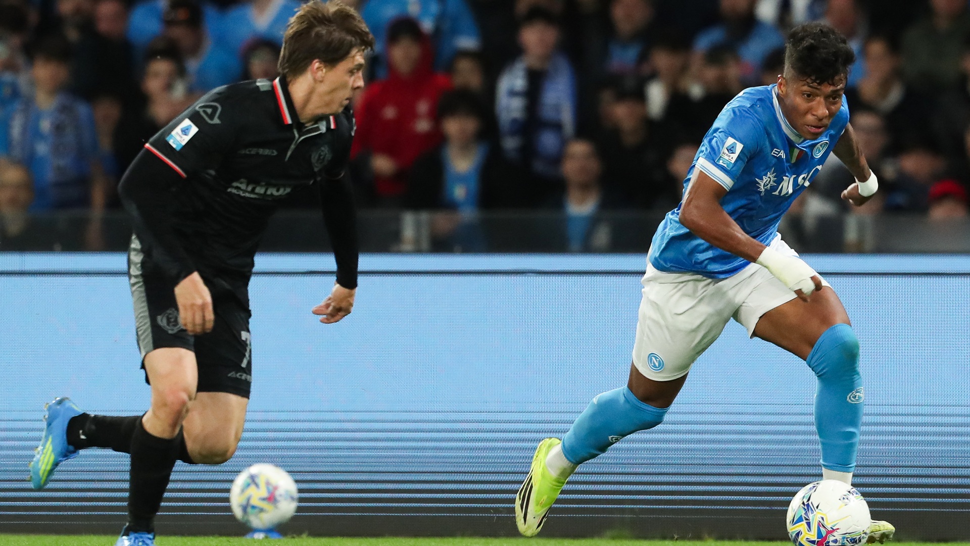 Napoli cruise past Cremonese to delay Inter title celebrations 