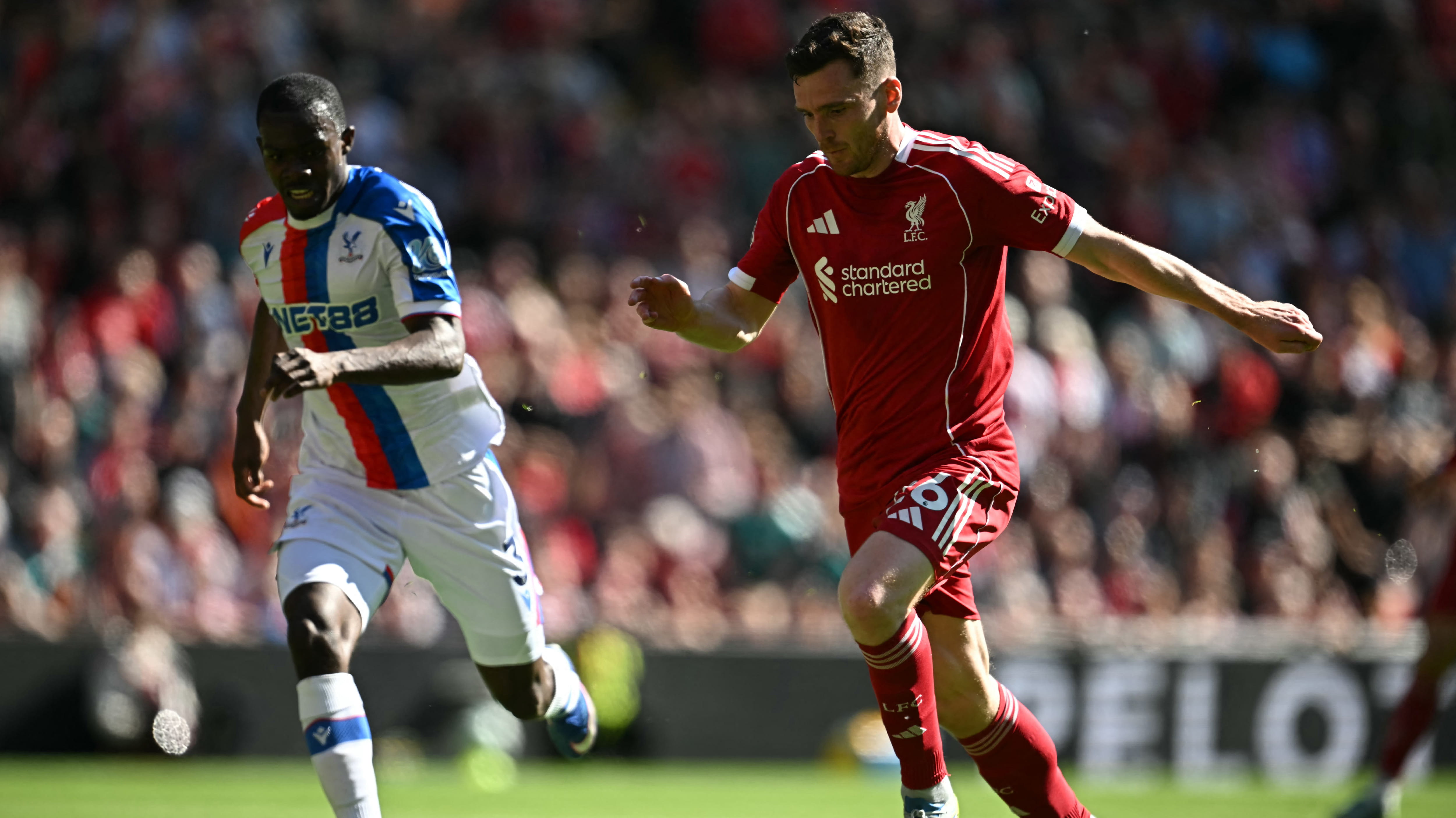 ليفربول يفوز على بالاس ويخطف المركز الرابع في الدوري الإنجليزي