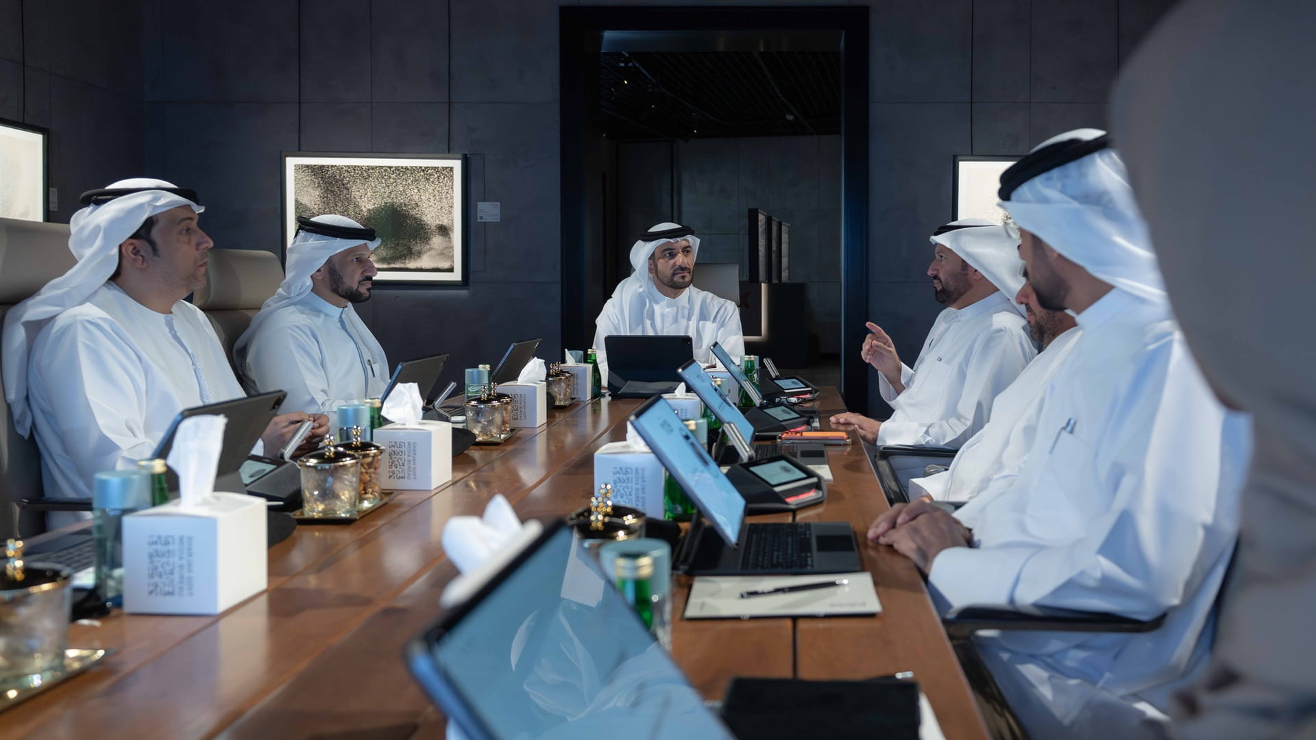 صورة بعنوان: <span class="scChromeData">{"commands":[{"click":"chrome:common:edititem({command:\"webedit:open\"})","header":"Edit the related item","icon":"/temp/iconcache/office/16x16/cubes.png","disabledIcon":"/temp/cubes_disabled16x16.png","isDivider":false,"tooltip":"Edit the related item in the Content Editor.","type":"common"},{"click":"chrome:rendering:personalize({command:\"webedit:personalize\"})","header":"Personalize","icon":"/temp/iconcache/office/16x16/users_family.png","disabledIcon":"/temp/users_family_disabled16x16.png","isDivider":false,"tooltip":"Create or edit personalization for this component.","type":"sticky"},{"click":"chrome:rendering:editvariations({command:\"webedit:editvariations\"})","header":"Edit variations","icon":"/temp/iconcache/office/16x16/windows.png","disabledIcon":"/temp/windows_disabled16x16.png","isDivider":false,"tooltip":"Edit the variations.","type":"sticky"}],"contextItemUri":"sitecore://master/{C13DB99A-718B-4BAC-8D86-F884895FDF19}?lang=ar&ver=1","custom":{},"displayName":"Title","expandedDisplayName":"This is require field and Maximum 90 character is allow"}</span><span sc_parameters="prevent-line-break=true" class="scWebEditInput scEnabledChrome" id="fld_C13DB99A718B4BAC8D86F884895FDF19_E873DAB3C3324E8EB106973D9F53F5B7_ar_1_732d04926fce4c5e83b43999c4339313_39727_edit" contenteditable="true" scdefaulttext="[No text in field]" scfieldtype="single-line text" sc-part-of="field">سلطان بن أحمد القاسمي يترأس اجتماع مجلس الشارقة للإعلام</span>_FDC80E8EBEDF4ABA9B2E80A613D93A23