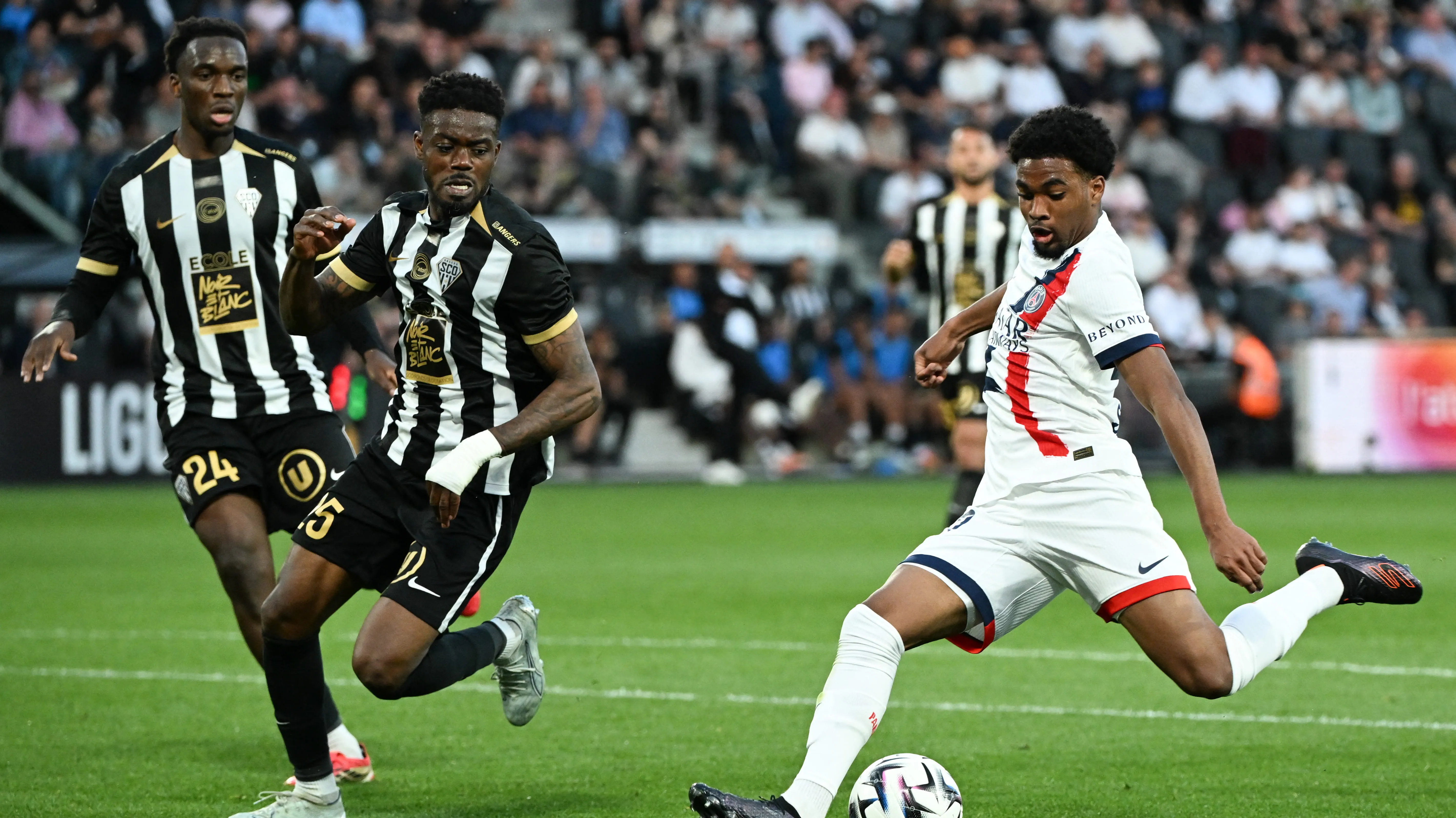 PSG cruise past Angers 3-0 to extend Ligue 1 lead