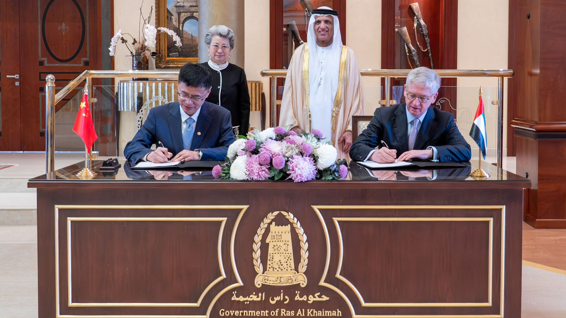 Saud bin Saqr oversees RAK-China MoUs with major banks 