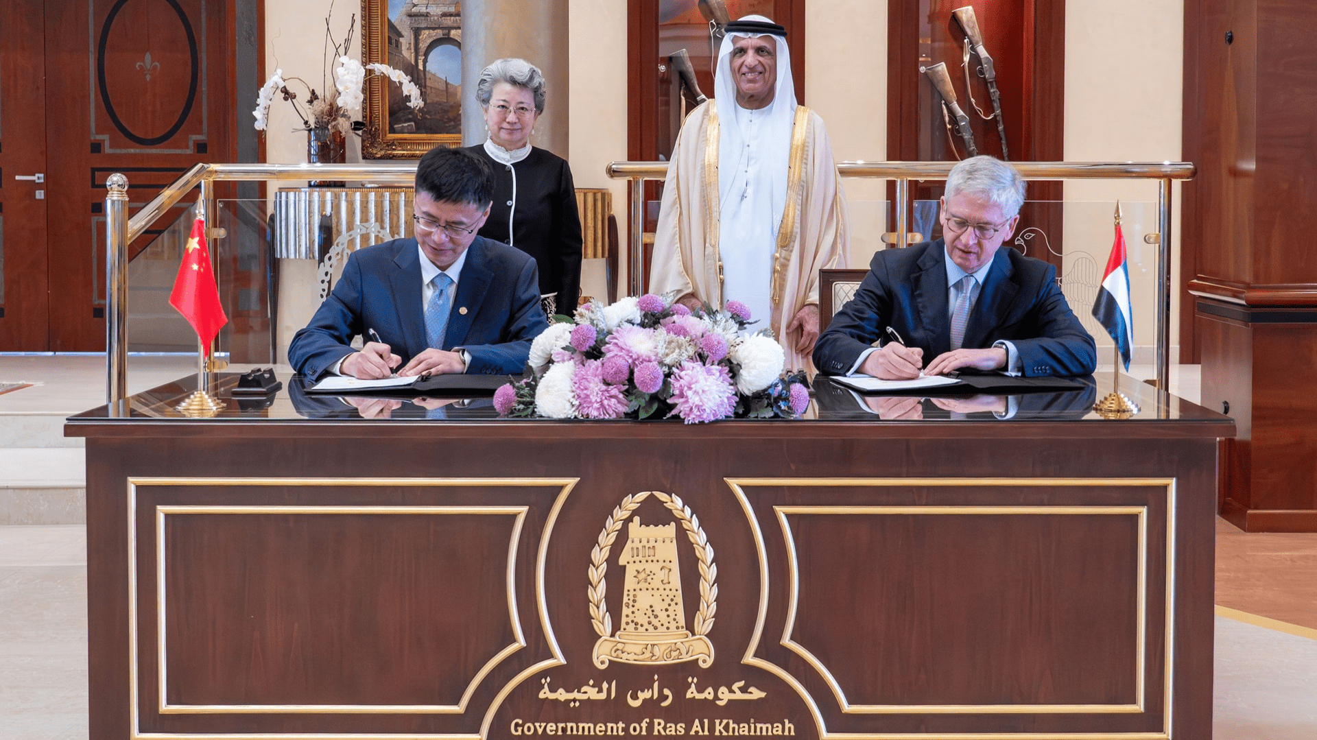 Saud bin Saqr oversees RAK-China MoUs with major banks