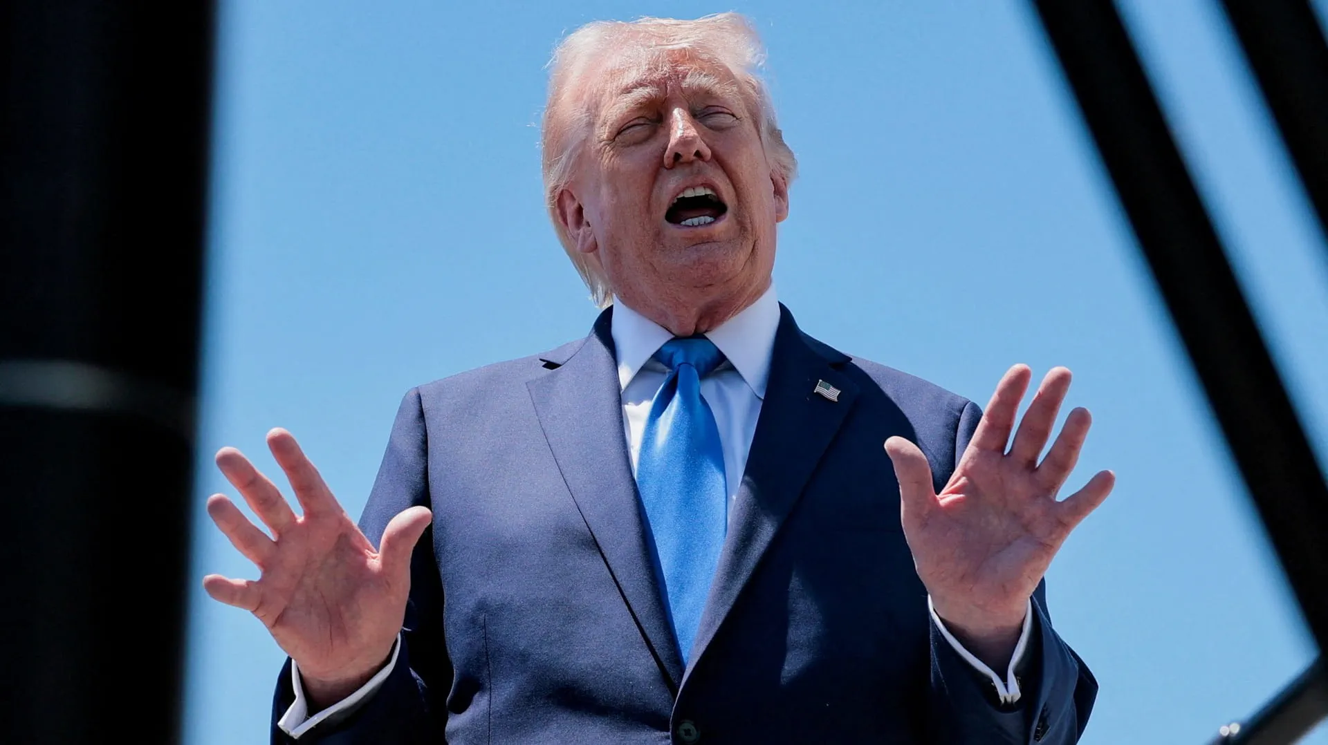 US to extend port blockade as Trump urges Tehran to get smart 