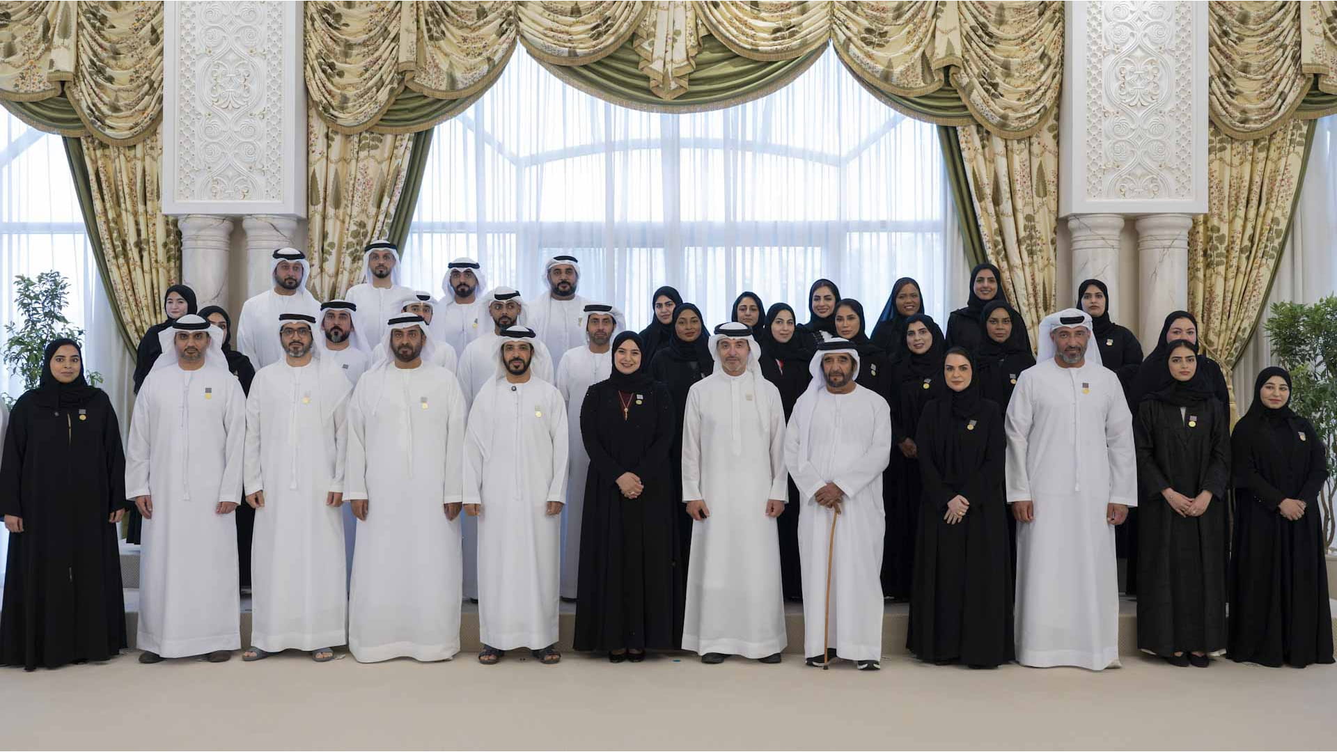 Hazza bin Zayed meets Al Ain community and officials