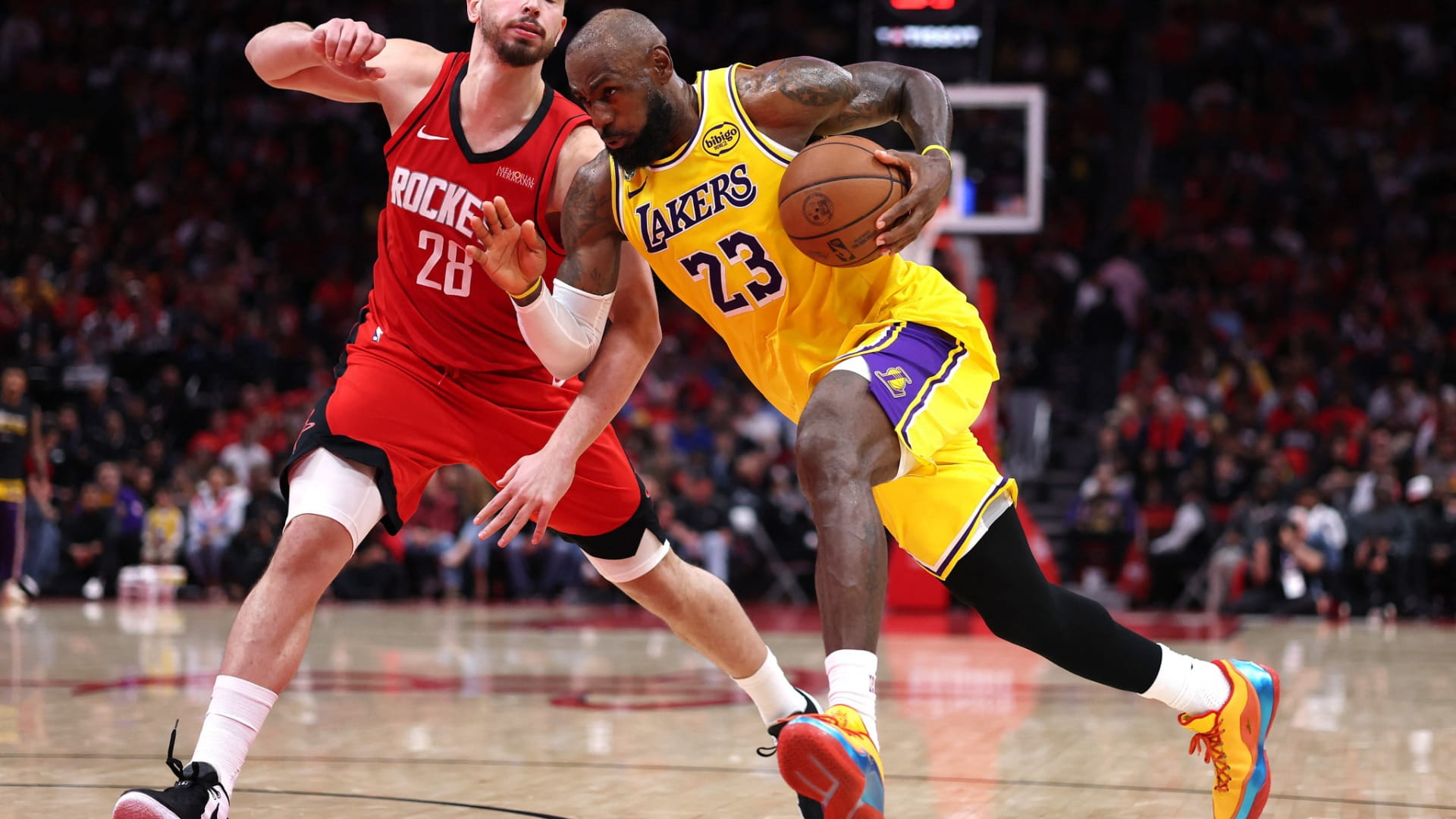 ليكرز يتأهل إلى نصف نهائي المنطقة الغربية في الـ NBA 