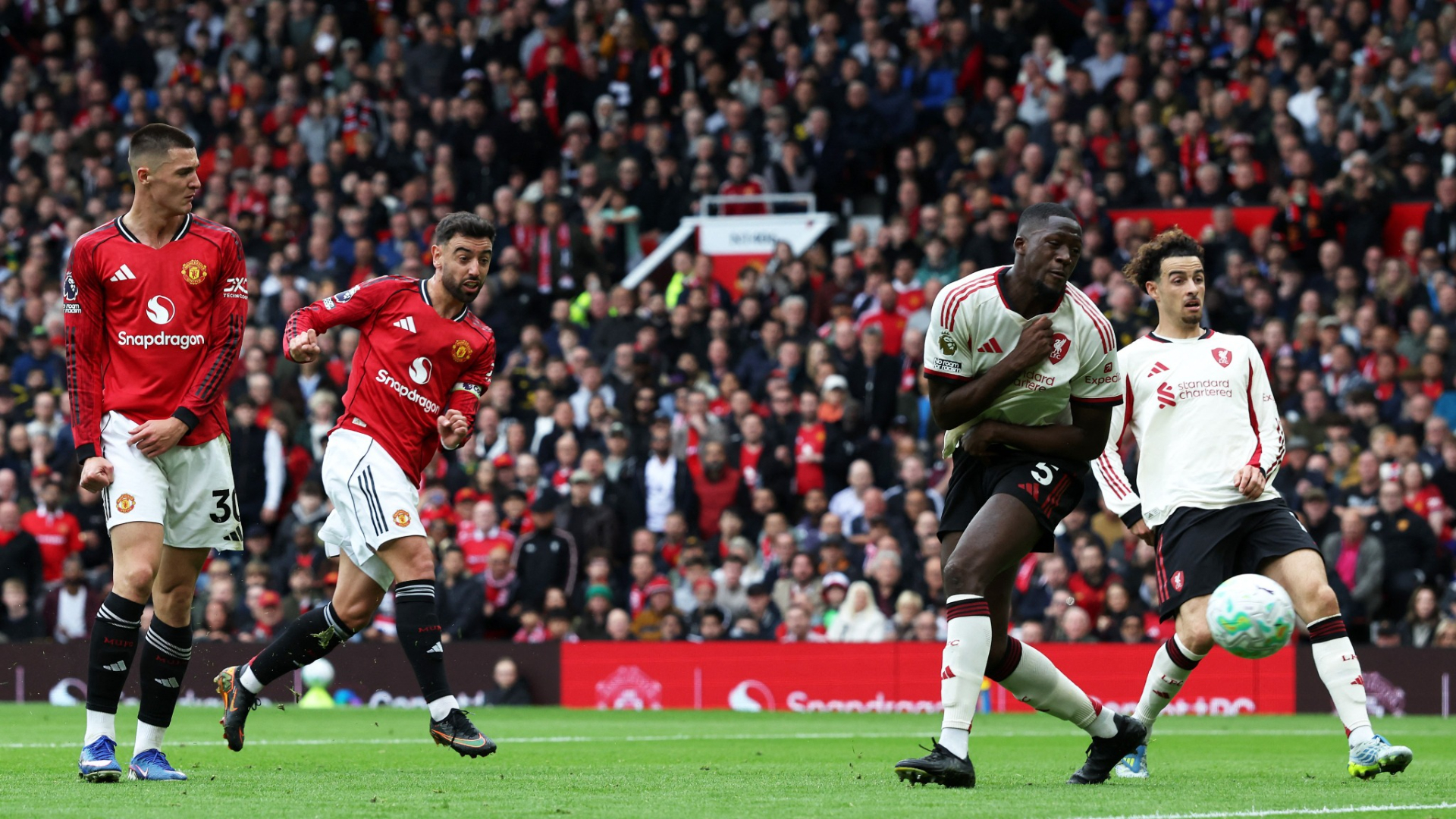 Image for the title: Manchester United edge Liverpool in Premier League thriller 