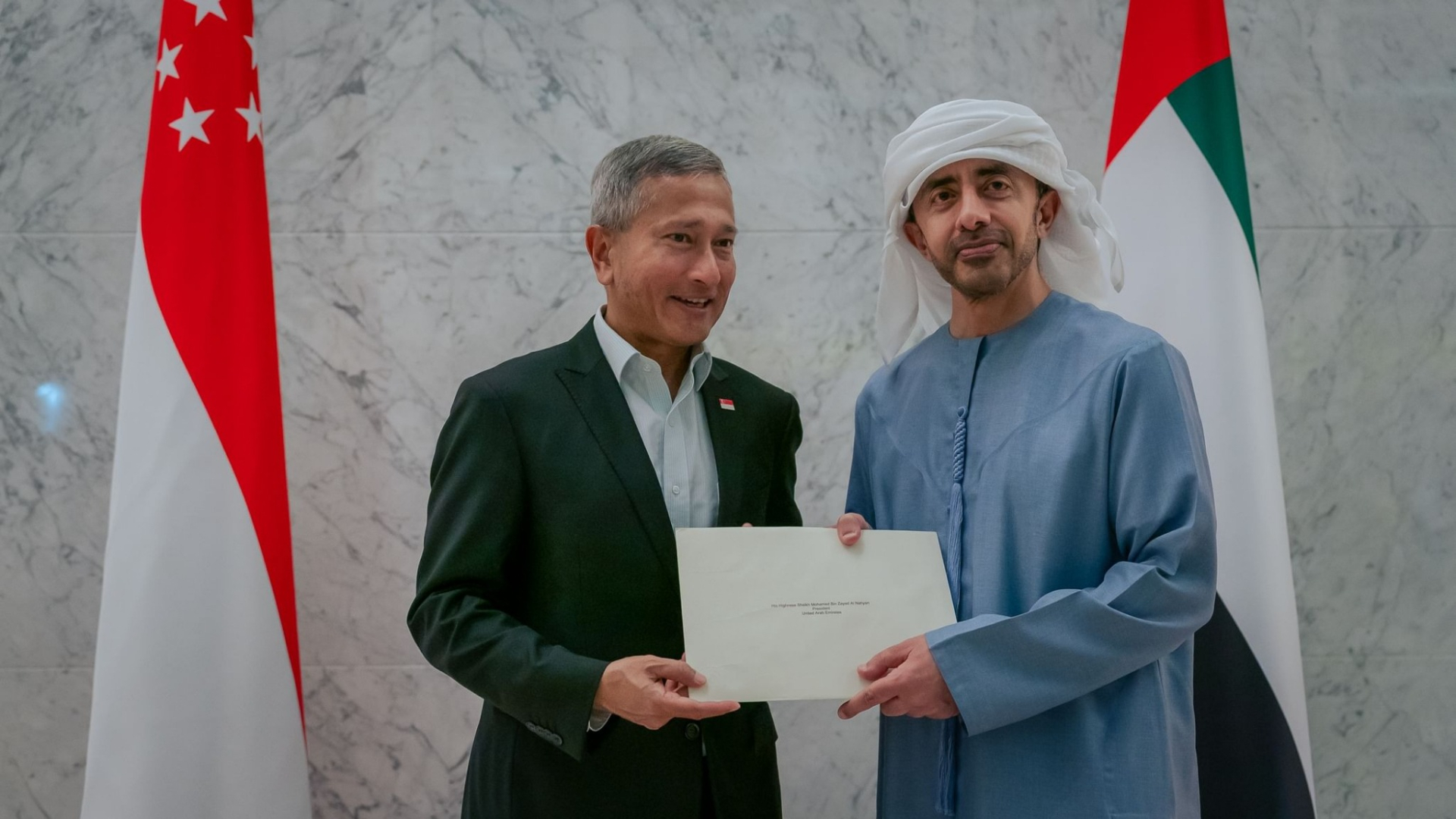 Image for the title: UAE President receives written message from Singapore's President 