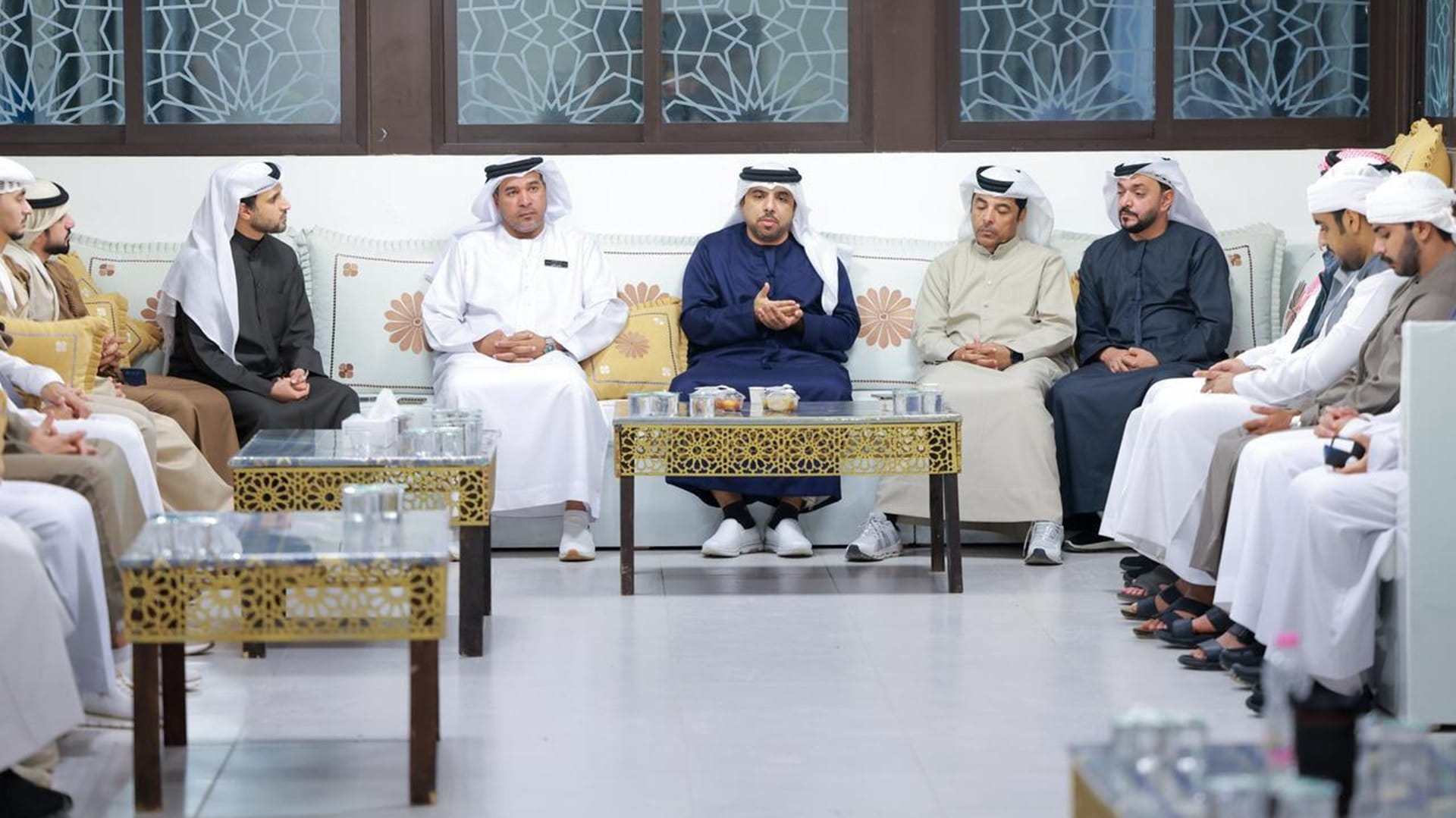 صورة بعنوان: مجلس أولياء أمور دبا الحصن ينظم جلسة شبابية لمناقشة شؤون الأسرة 