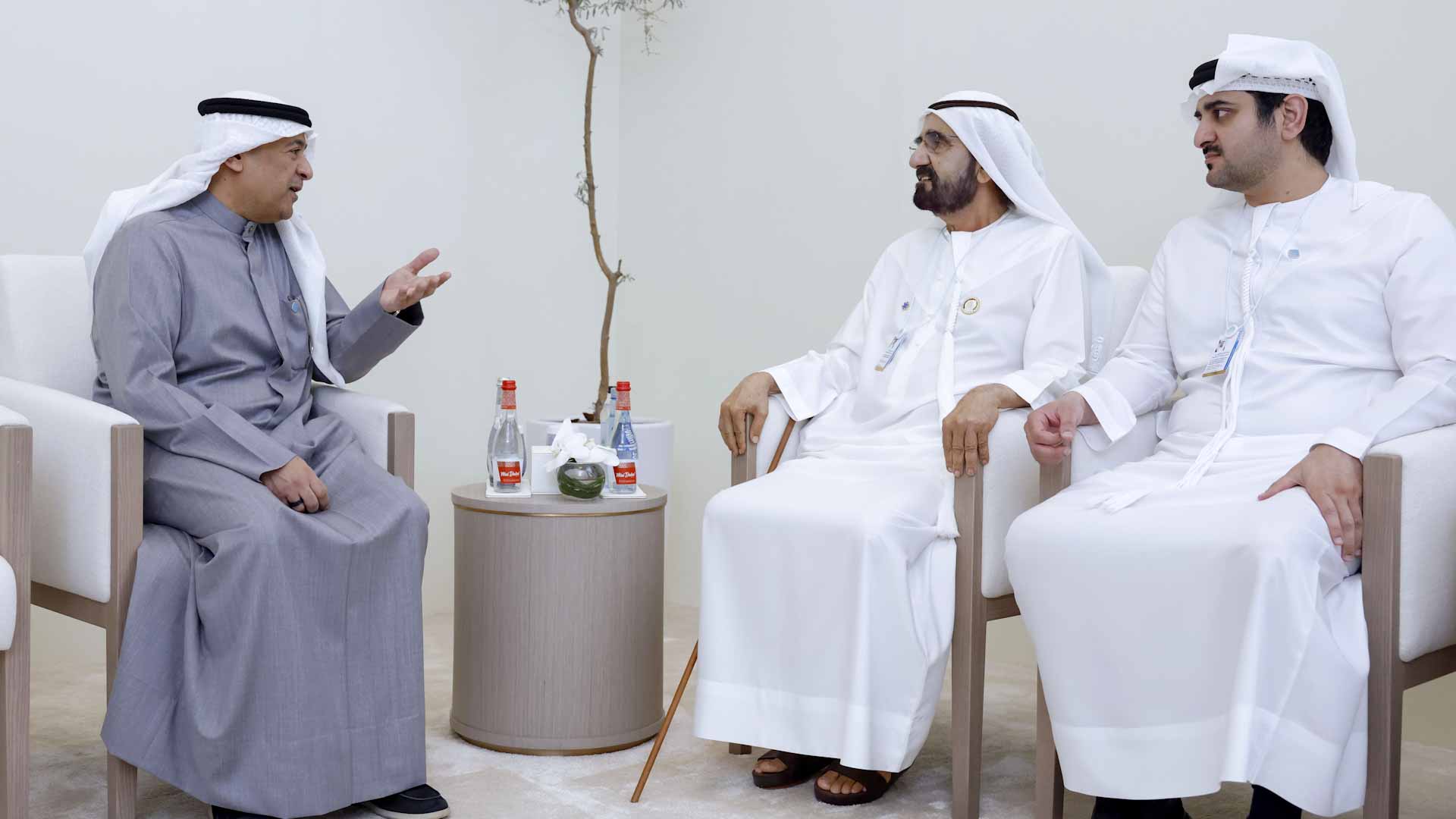 محمد بن راشد يلتقي الأمين العام لمجلس التعاون لدول الخليج العربية 