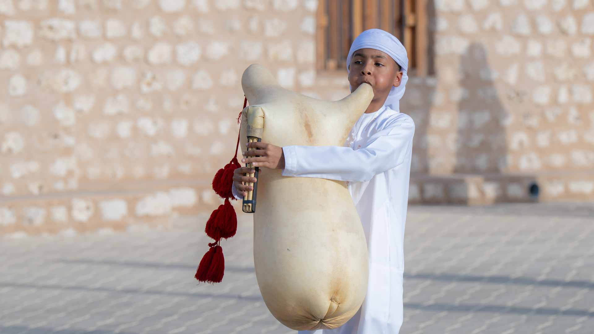 صورة بعنوان: <span class="scChromeData">{"commands":[{"click":"chrome:common:edititem({command:\"webedit:open\"})","header":"Edit the related item","icon":"/temp/iconcache/office/16x16/cubes.png","disabledIcon":"/temp/cubes_disabled16x16.png","isDivider":false,"tooltip":"Edit the related item in the Content Editor.","type":"common"},{"click":"chrome:rendering:personalize({command:\"webedit:personalize\"})","header":"Personalize","icon":"/temp/iconcache/office/16x16/users_family.png","disabledIcon":"/temp/users_family_disabled16x16.png","isDivider":false,"tooltip":"Create or edit personalization for this component.","type":"sticky"},{"click":"chrome:rendering:editvariations({command:\"webedit:editvariations\"})","header":"Edit variations","icon":"/temp/iconcache/office/16x16/windows.png","disabledIcon":"/temp/windows_disabled16x16.png","isDivider":false,"tooltip":"Edit the variations.","type":"sticky"}],"contextItemUri":"sitecore://master/{FF90C4C4-70C0-4498-8176-17C2FDF84EFB}?lang=ar&ver=1","custom":{},"displayName":"Title","expandedDisplayName":"This is require field and Maximum 90 character is allow"}</span><span sc_parameters="prevent-line-break=true" class="scWebEditInput scEnabledChrome" id="fld_FF90C4C470C04498817617C2FDF84EFB_E873DAB3C3324E8EB106973D9F53F5B7_ar_1_b239b99ac54b4befb4157e6bd8f80769_7614_edit" contenteditable="true" scdefaulttext="[No text in field]" scfieldtype="single-line text" sc-part-of="field">سلطان القاسمي يشهد انطلاق الدورة الـ 23 لأيام الشارقة التراثية</span>_2FF7ECC50F1B4C4D8EC3A79FFEFD4AAA