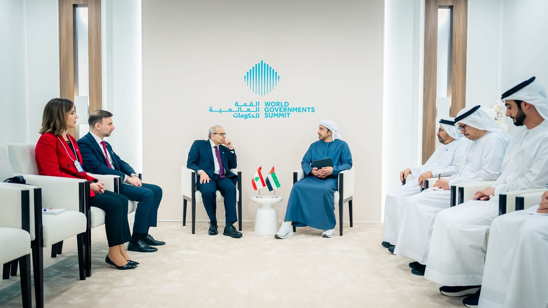 Abdullah bin Zayed receives Lebanese Prime Minister 