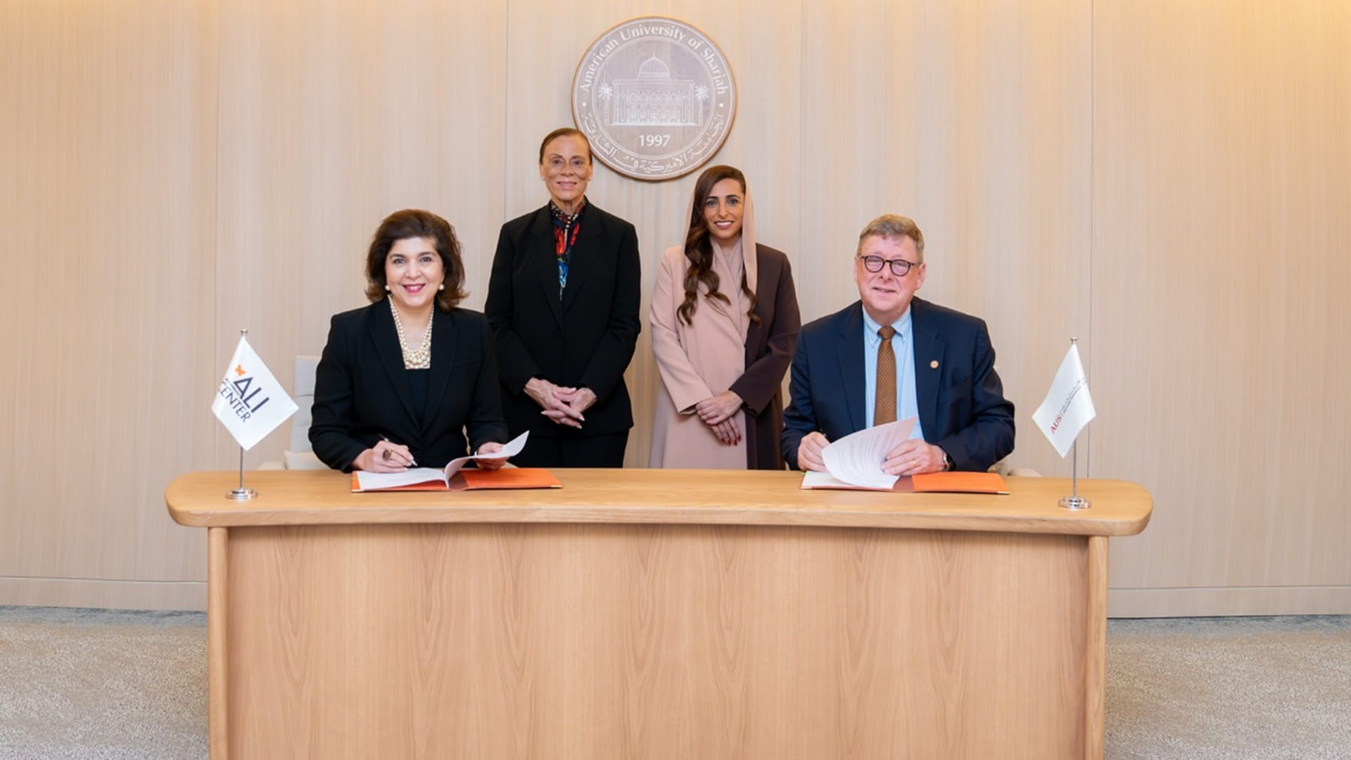 صورة بعنوان: "أميركية الشارقة" تُبرم شراكةً رسميةً مع "مركز محمد علي" 