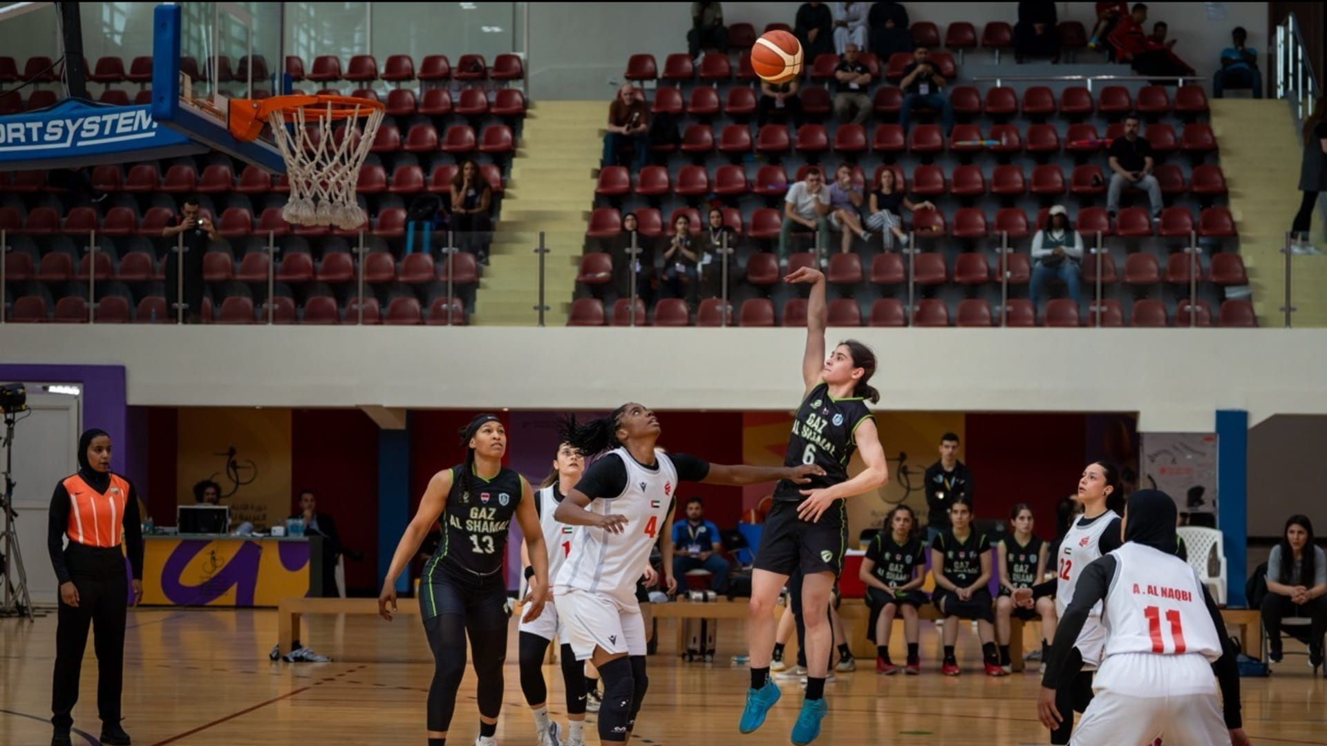 "الشارقة" يتجاوز "غاز الشمال" و"الفحيص" في سلة "عربية السيدات"