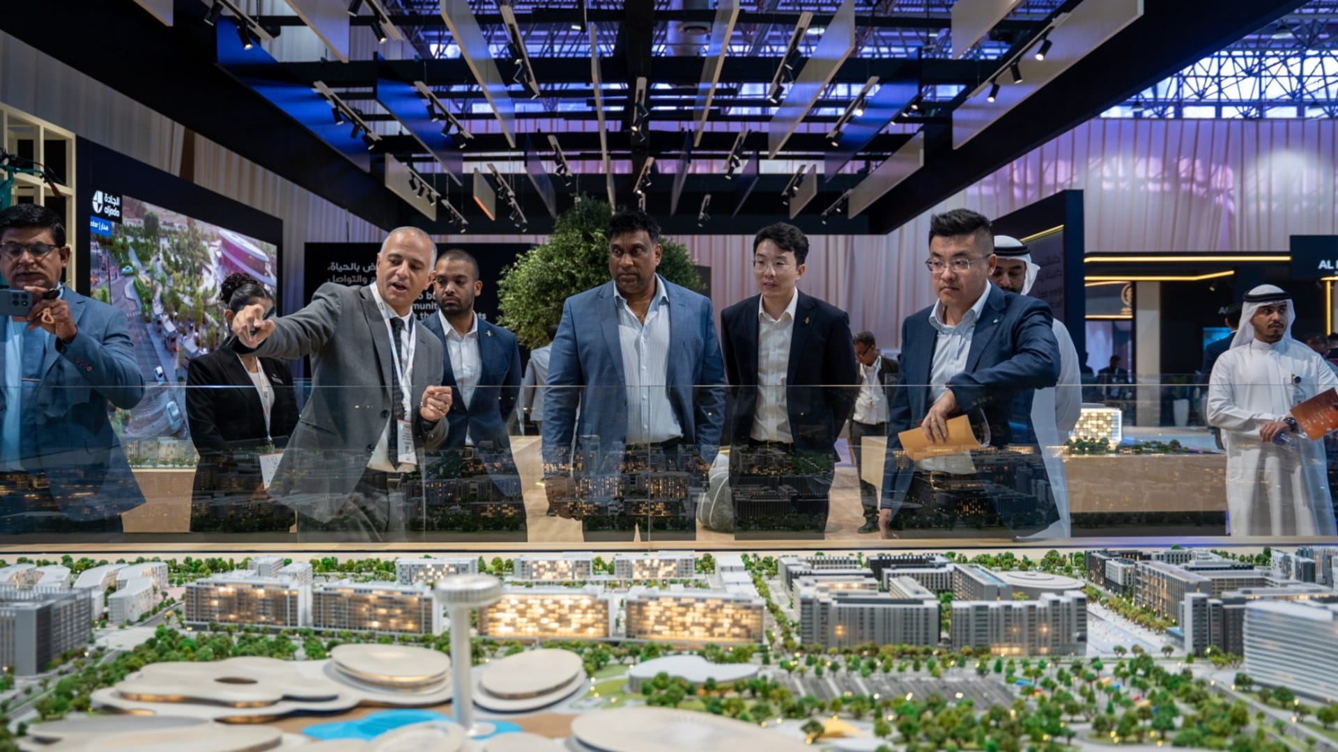 "إيكرس 2026" يسجل صفقات عقارية بـ5 مليارات ويستقطب 18 ألف زائر