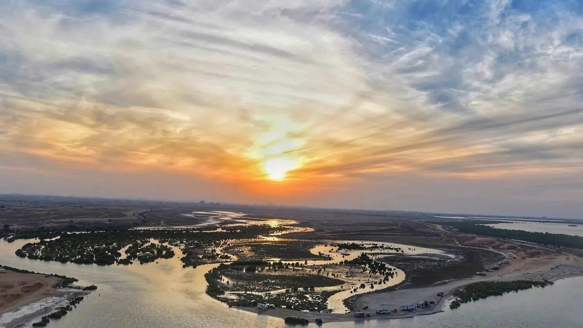 صورة بعنوان: "الأرصاد": طقس الاثنين صحو نهاراً ورطب ليلاً 