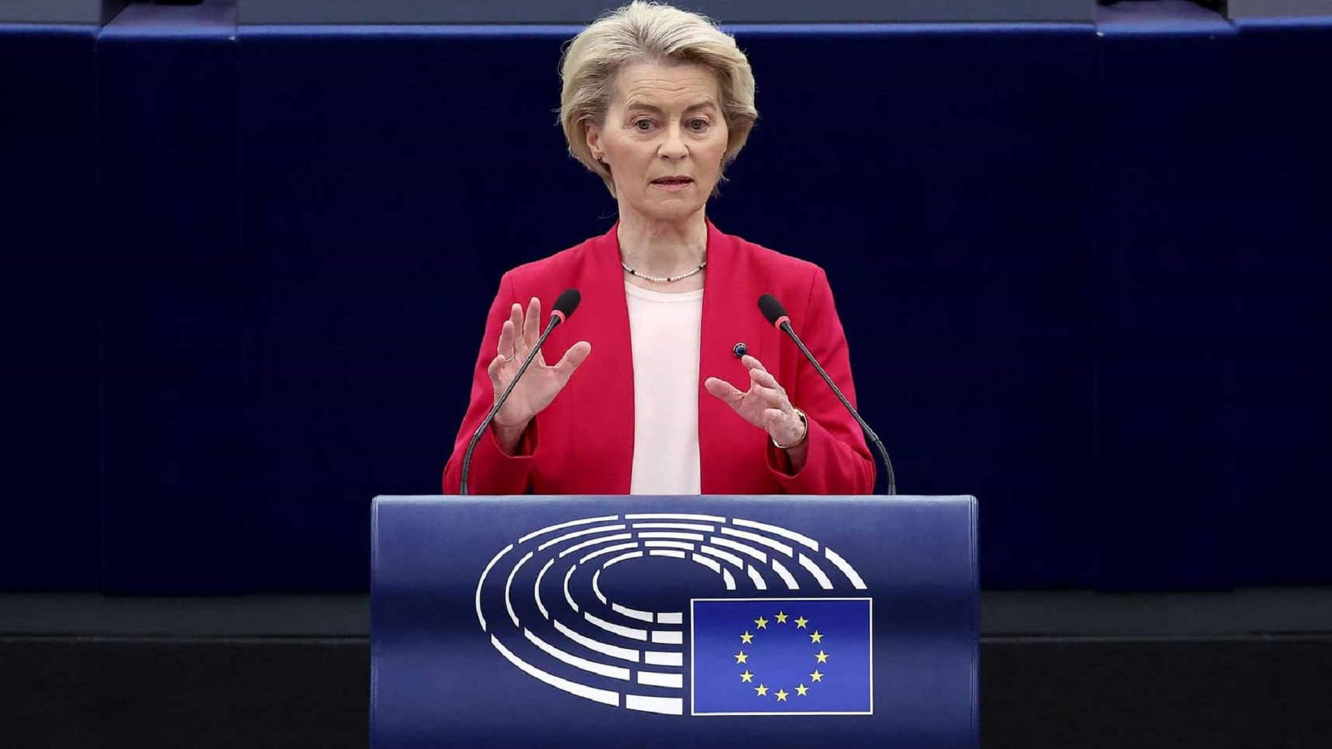 رئيسة المفوضية الأوروبية تتعهد بدعم الاندماج الأوروبي