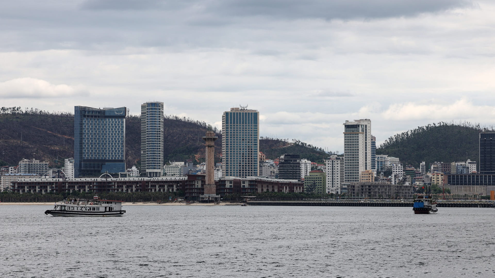 Vietnam tourism hits record with 2.5M visitors in January 2026