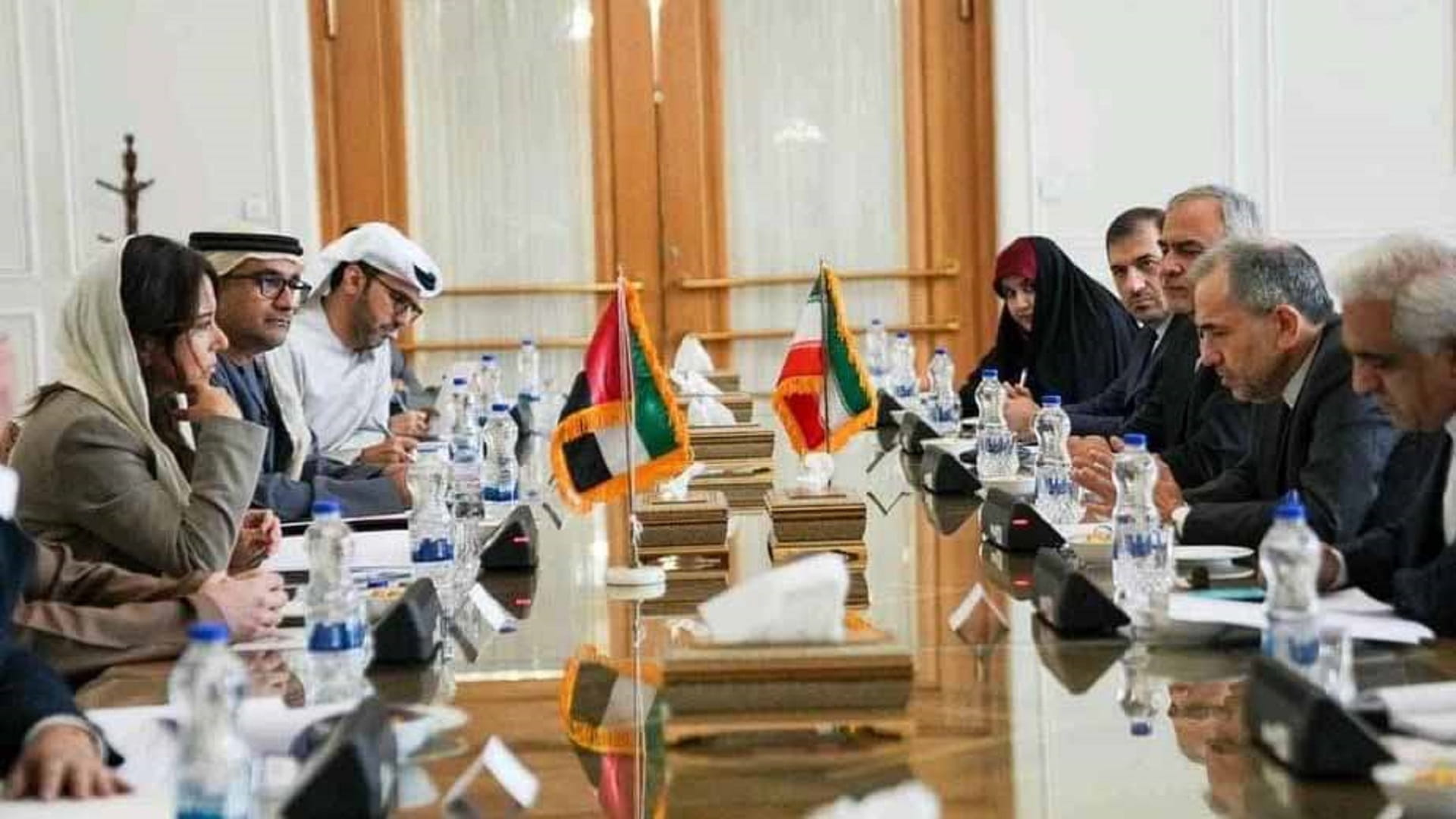 الإمارات وإيران تعقدان المشاورات السياسية في طهران 