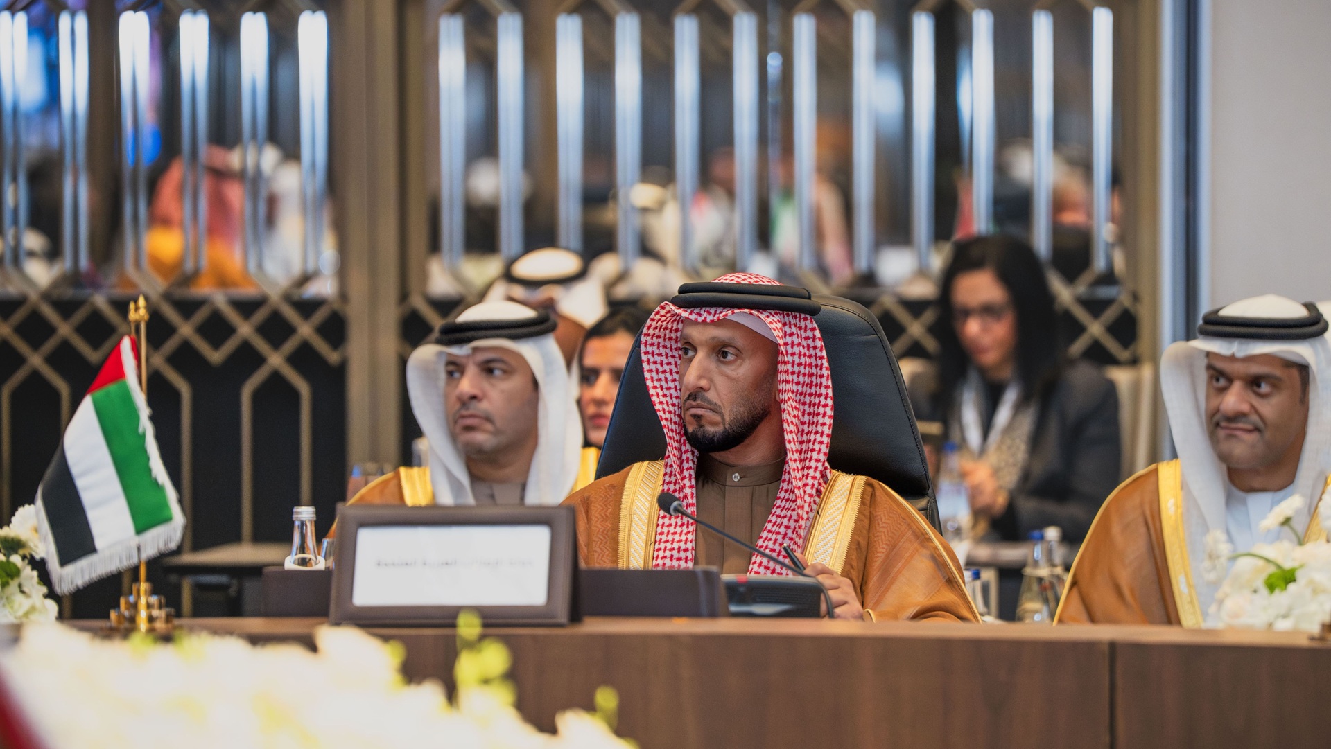 صورة بعنوان: عبدالله آل حامد يترأس وفد الإمارات باجتماعات وزراء الإعلام بالكويت 