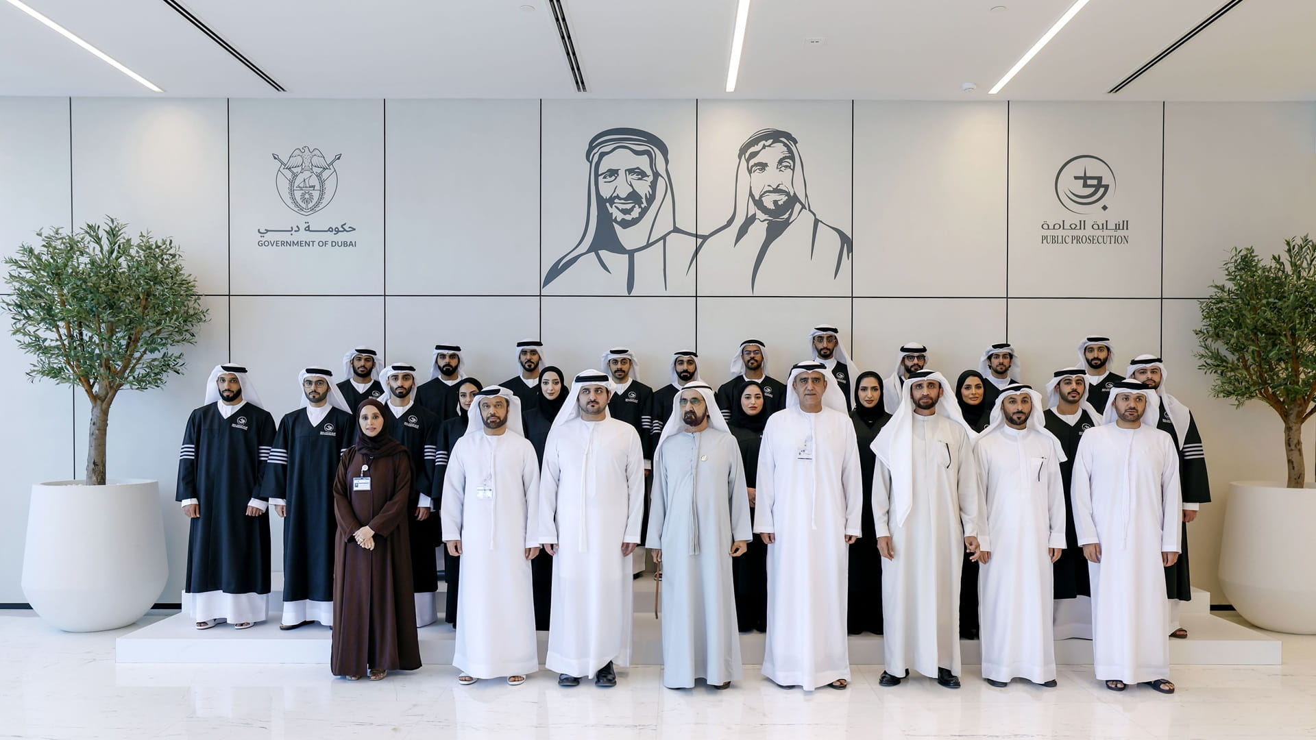 Mohammed bin Rashid oversees swear-in of 20 Dubai prosecutors 