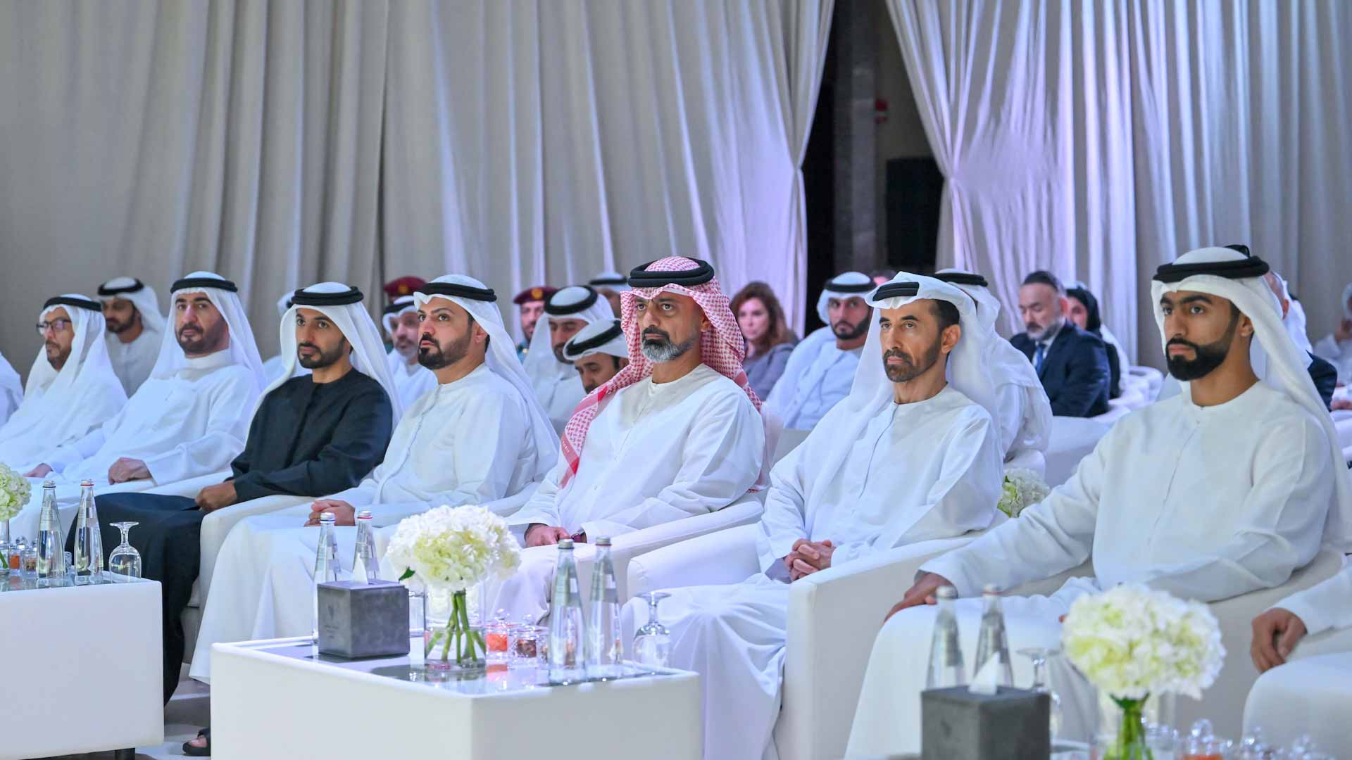 ولي عهد عجمان يشهد تكريم الجهات الفائزة في تحدي خدمات الجيل القادم 