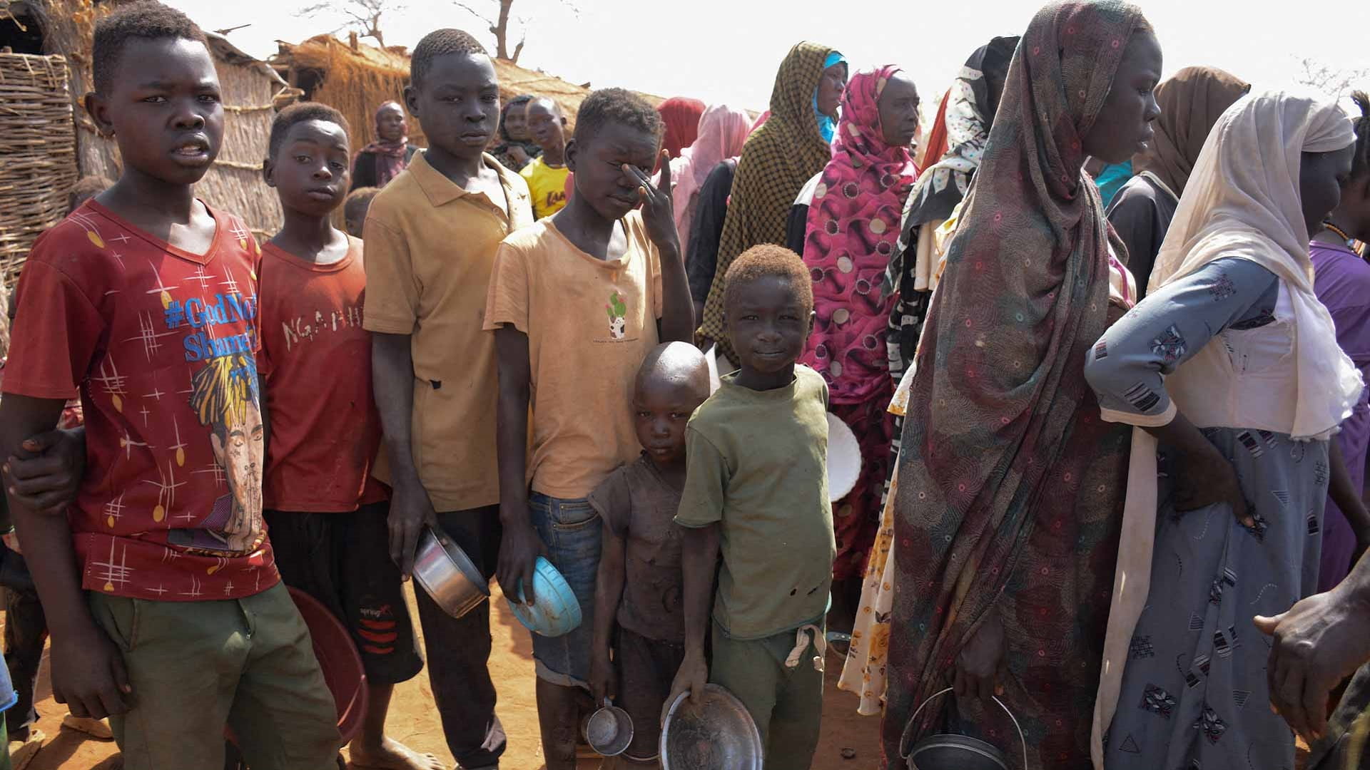 اللجنة الخماسية المعنية بالسودان تدعو إلى وقف فوري لتصعيد النزاع