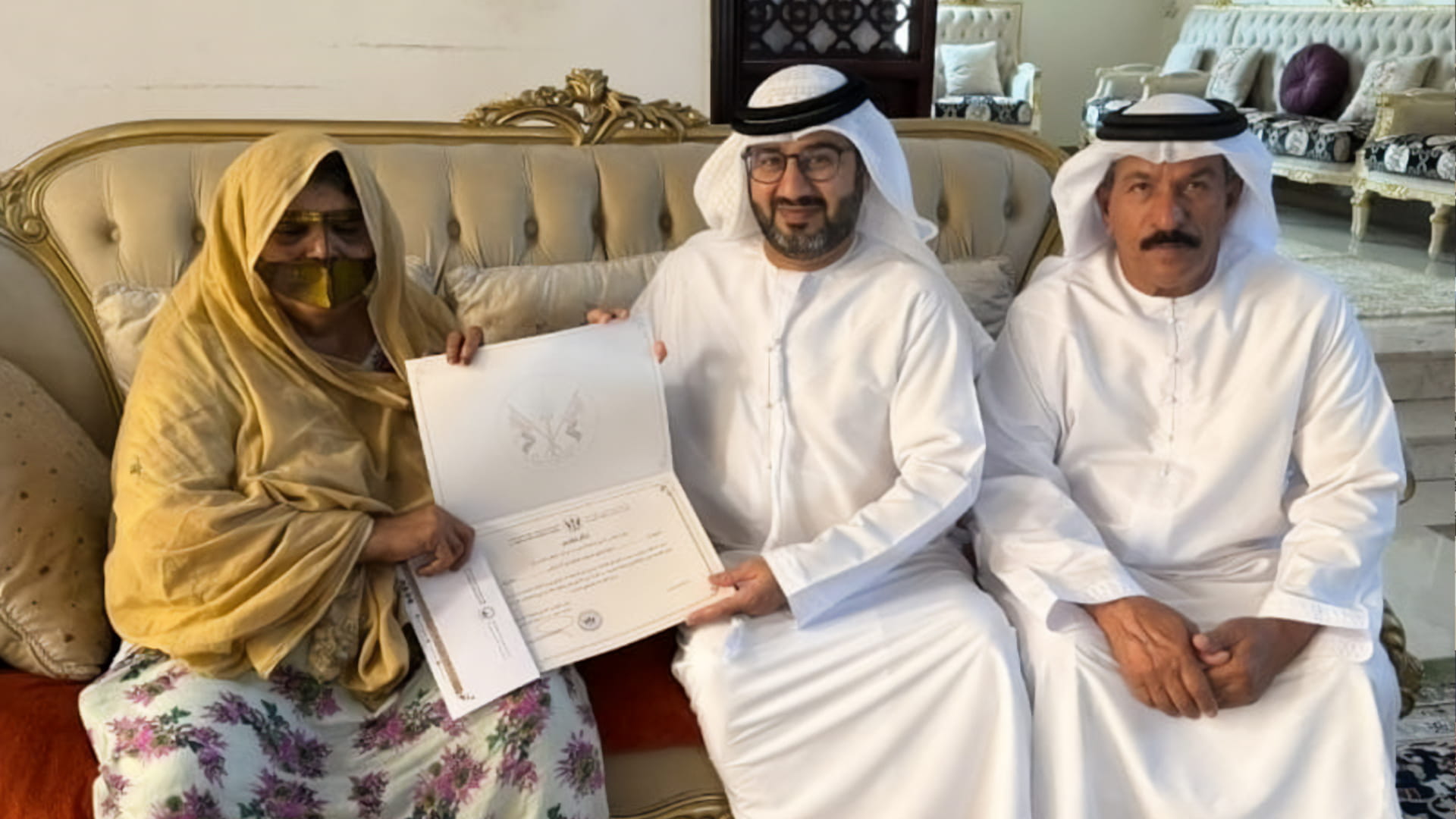 Al Hamriyah honours Moza Hulais contribution to preserve heritage