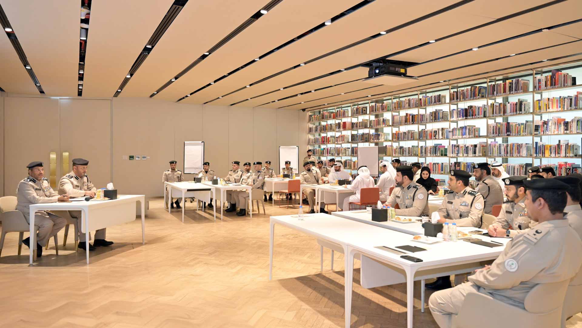 شرطة الشارقة تعزز الجاهزية للارتقاء بمنظومة الوقاية والسلامة 