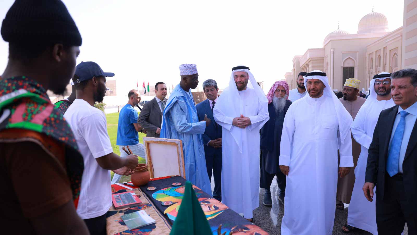 الجامعة القاسمية تجمع ثقافات العالم في ملتقى الجاليات  