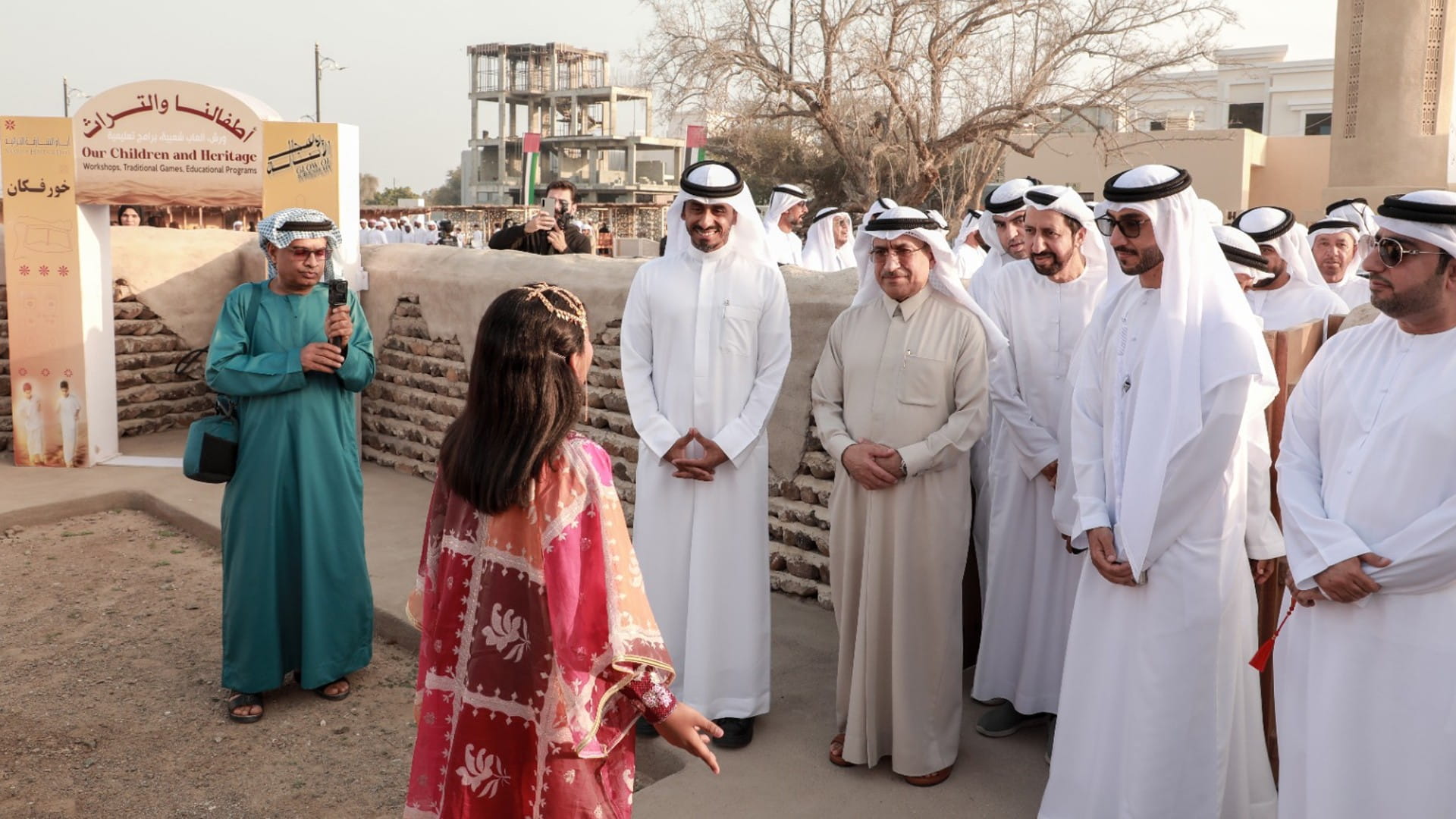 وسط حضور لافت..أيام الشارقة التراثية تزهو في خورفكان لـ 3 أيام