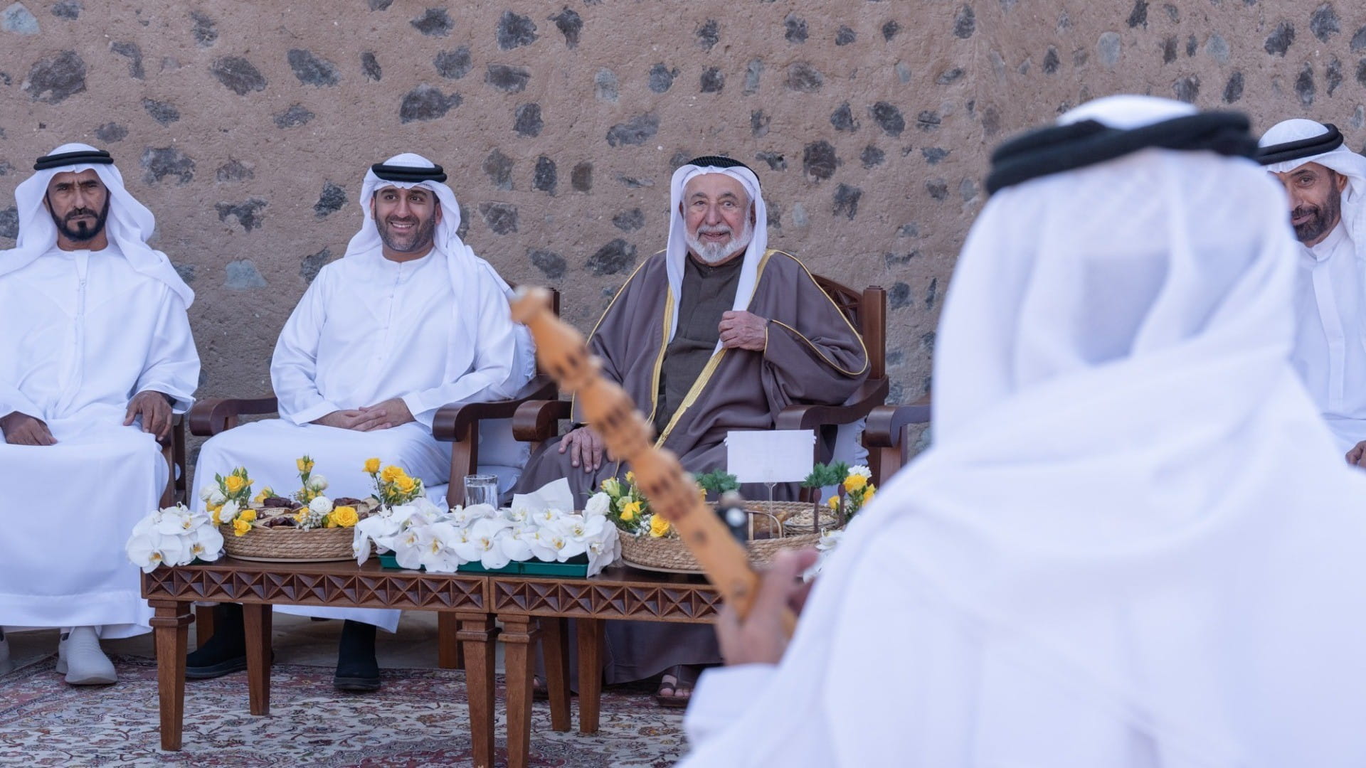 حاكم الشارقة يفتتح حصن فِلي بعد أعمال الترميم وإحياء المنطقة