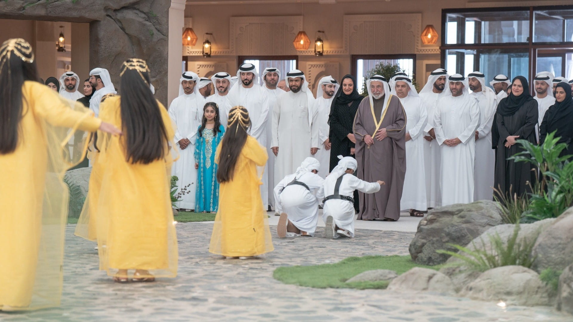 حاكم الشارقة يفتتح مزرعة الحيوانات الأليفة في منطقة فِلي