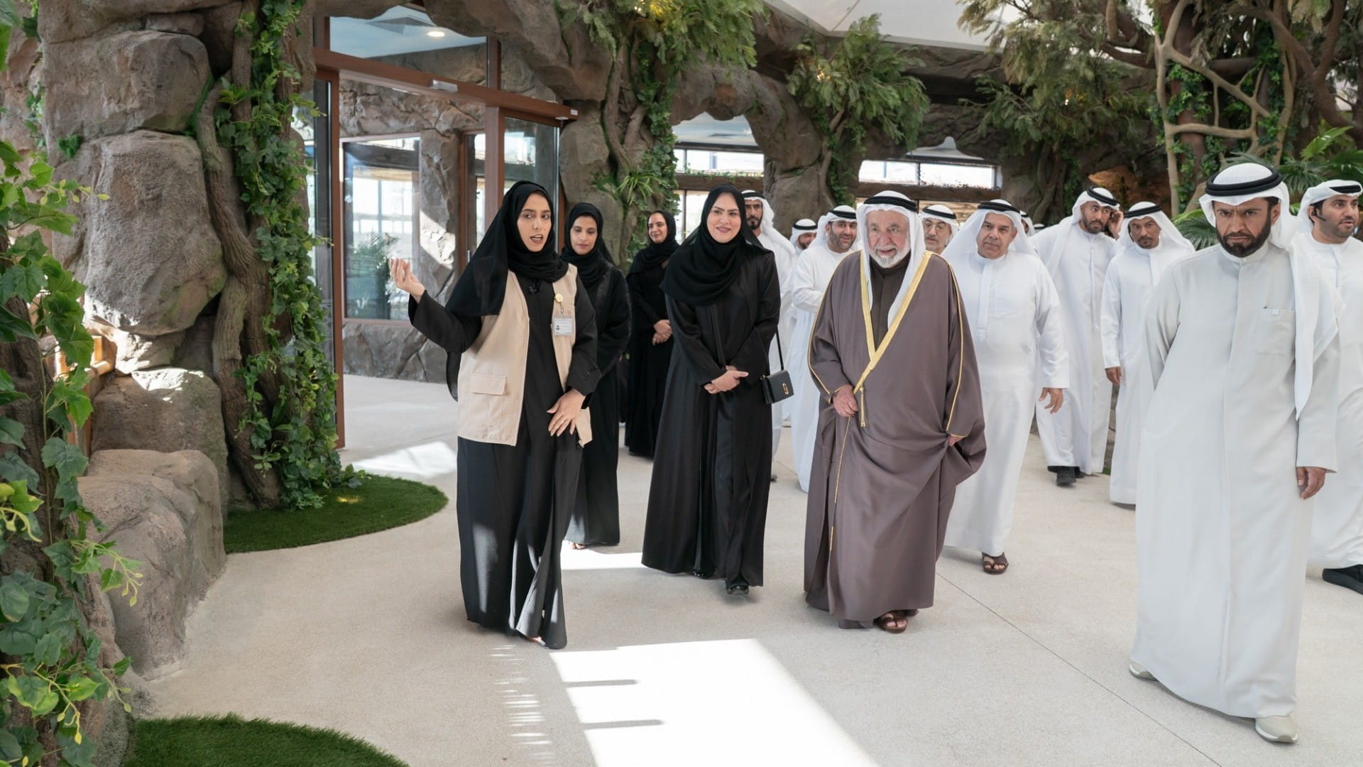 حاكم الشارقة يفتتح مزرعة الحيوانات الأليفة في منطقة فِلي