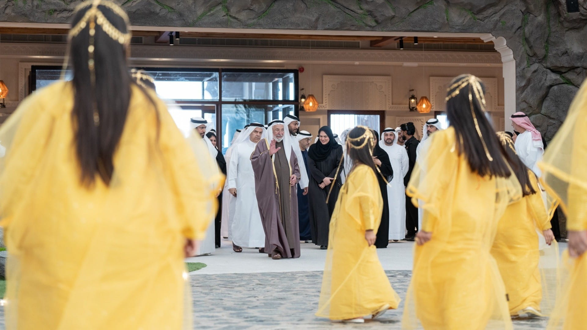 حاكم الشارقة يفتتح مزرعة الحيوانات الأليفة في منطقة فِلي