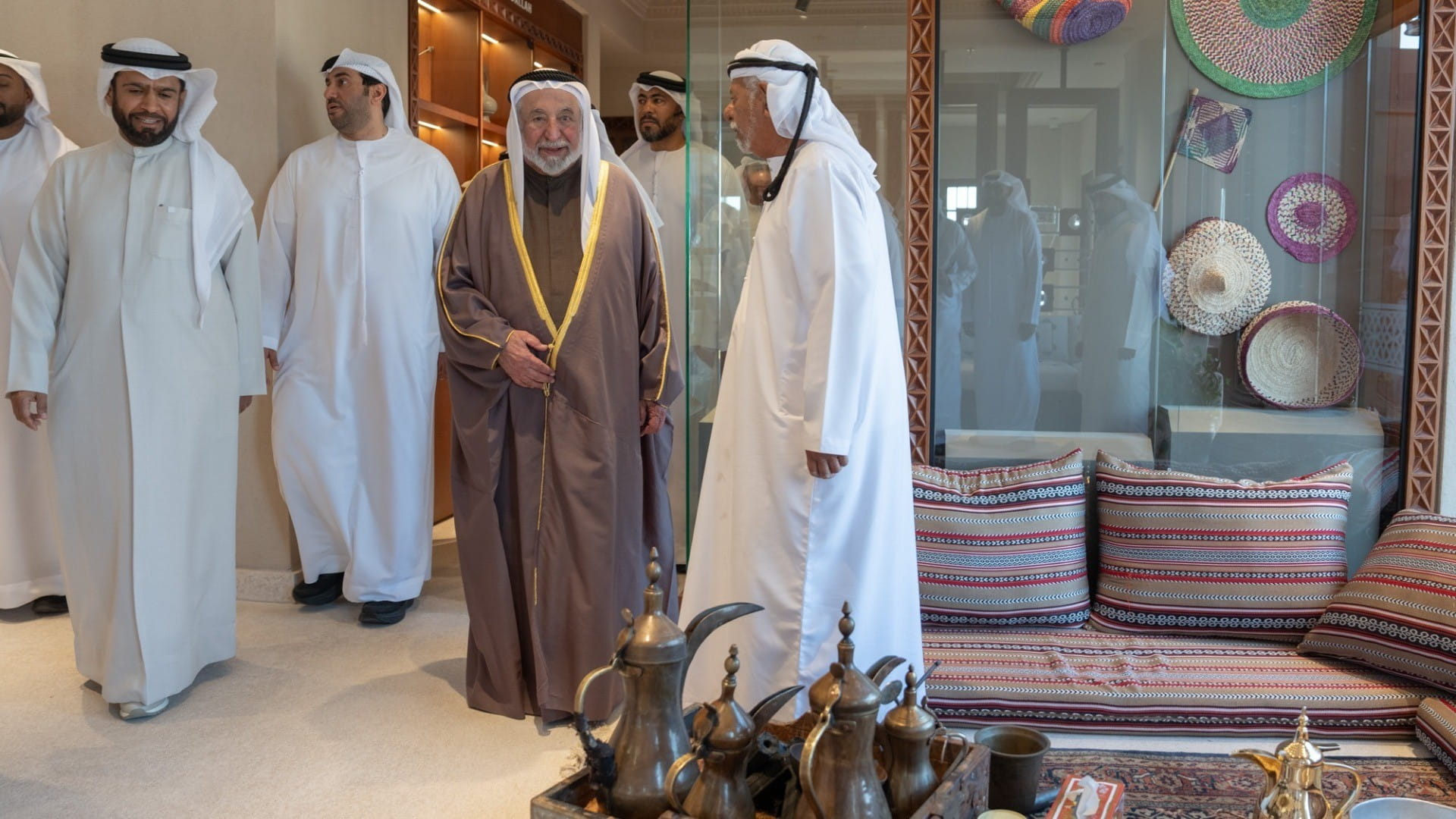 سلطان القاسمي يفتتح سوق فِلي التراثي