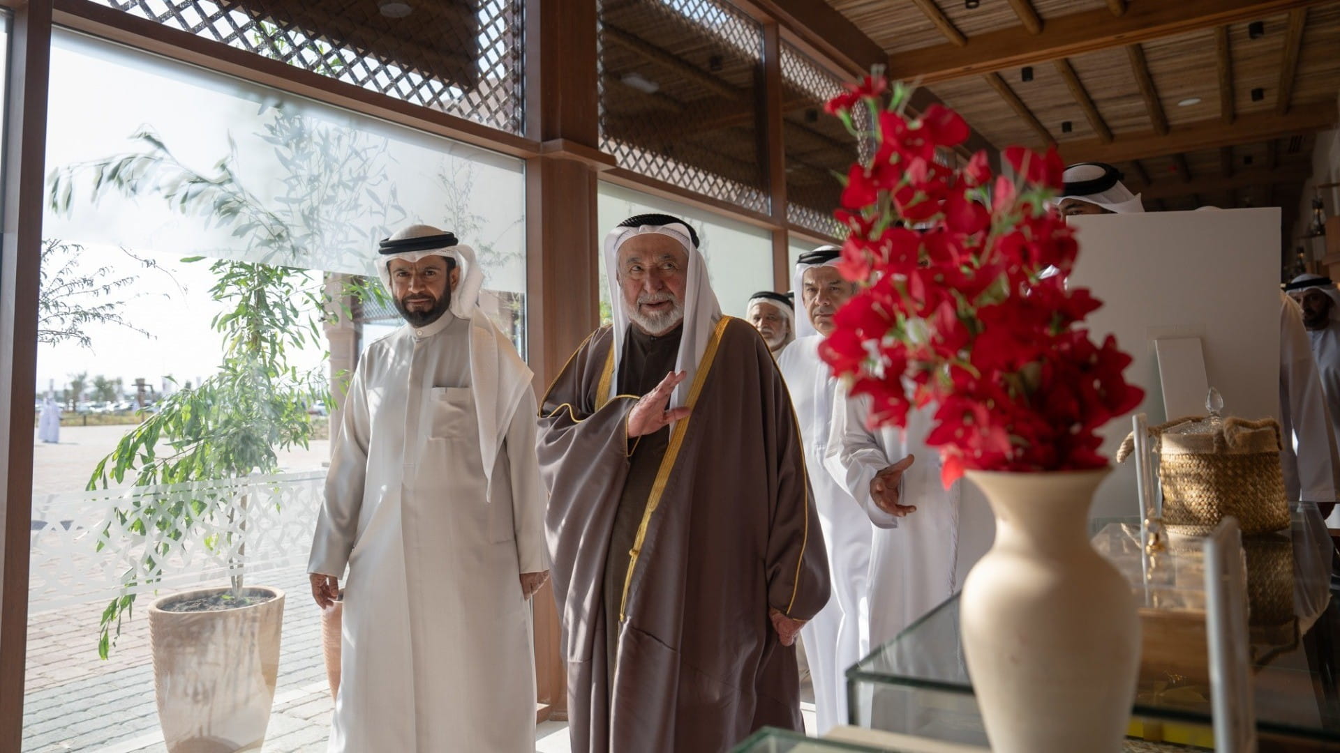 سلطان القاسمي يفتتح سوق فِلي التراثي