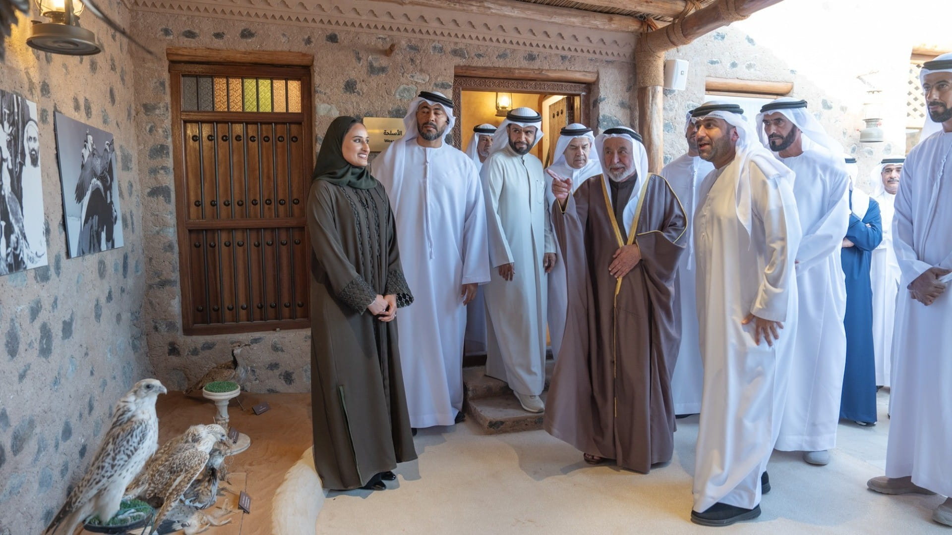 حاكم الشارقة يفتتح حصن فِلي بعد أعمال الترميم وإحياء المنطقة