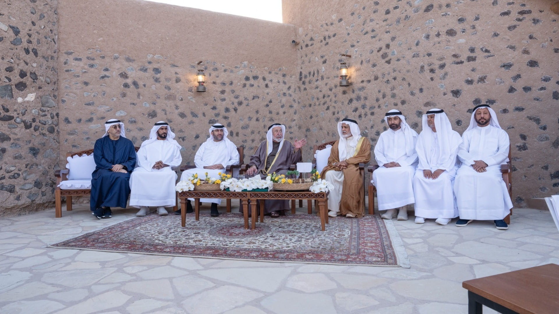 حاكم الشارقة يفتتح حصن فِلي بعد أعمال الترميم وإحياء المنطقة