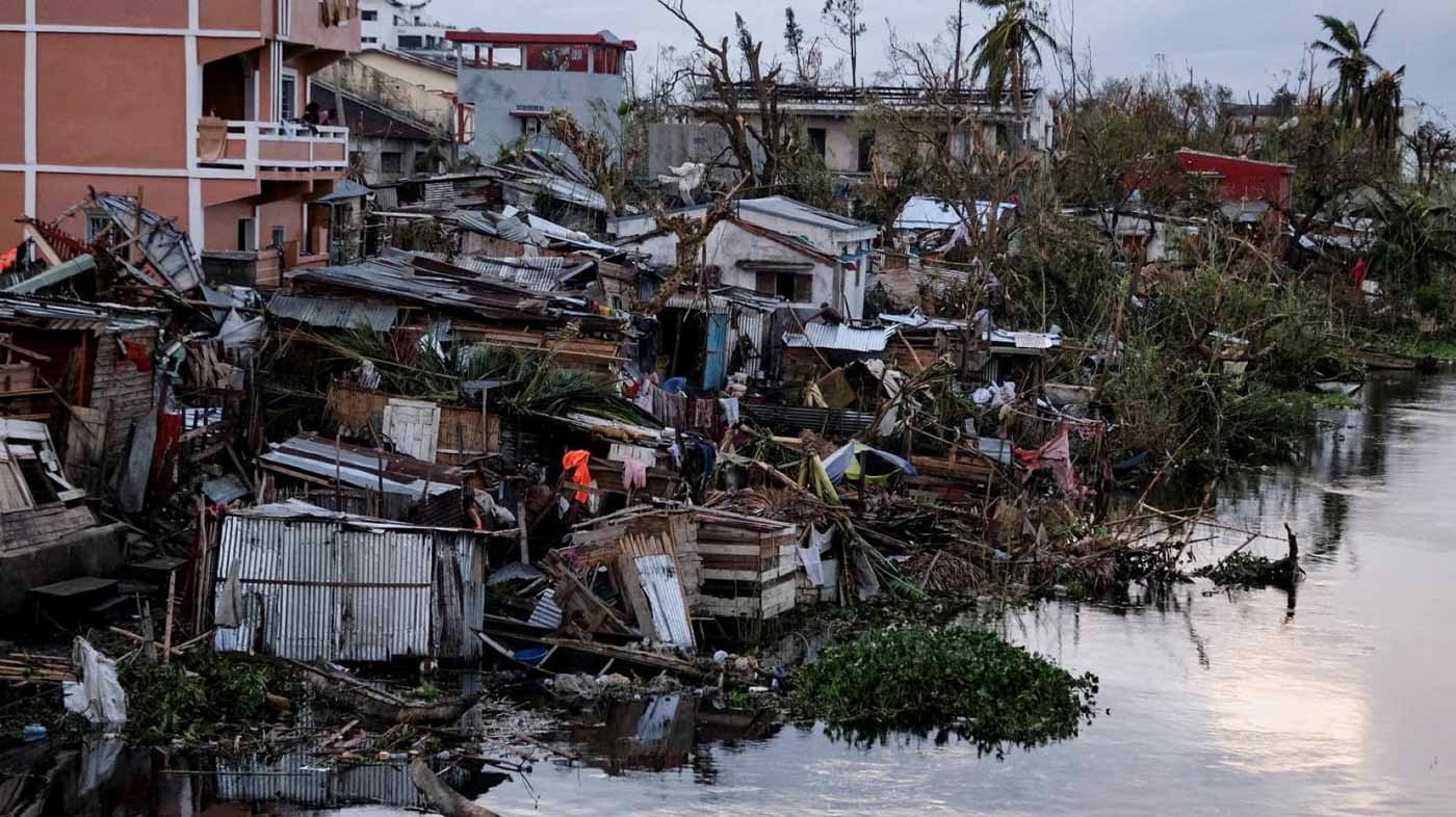 برياح بلغت 215 كلم/سا..إعصار غيزاني يتسبب بوفاة 4 أشخاص في موزمبيق