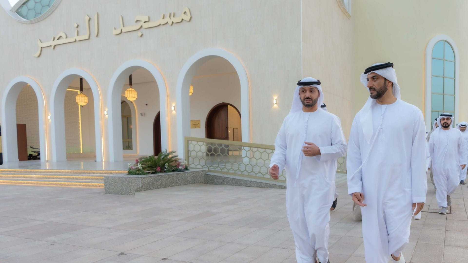 سلطان بن أحمد القاسمي يفتتح مسجد النصر في مدينة الذيد